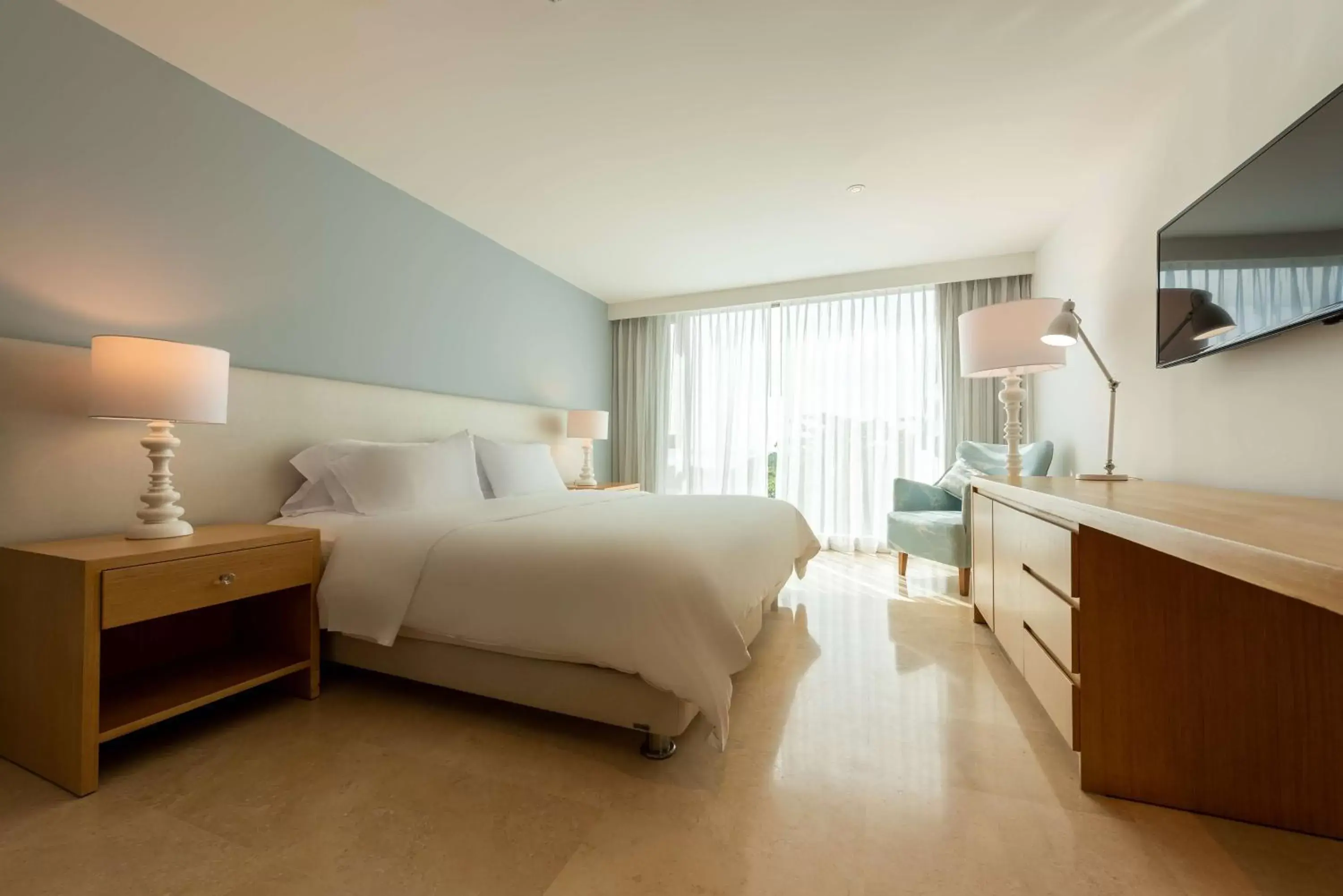 Bedroom in Radisson Cartagena Ocean Pavillion Hotel