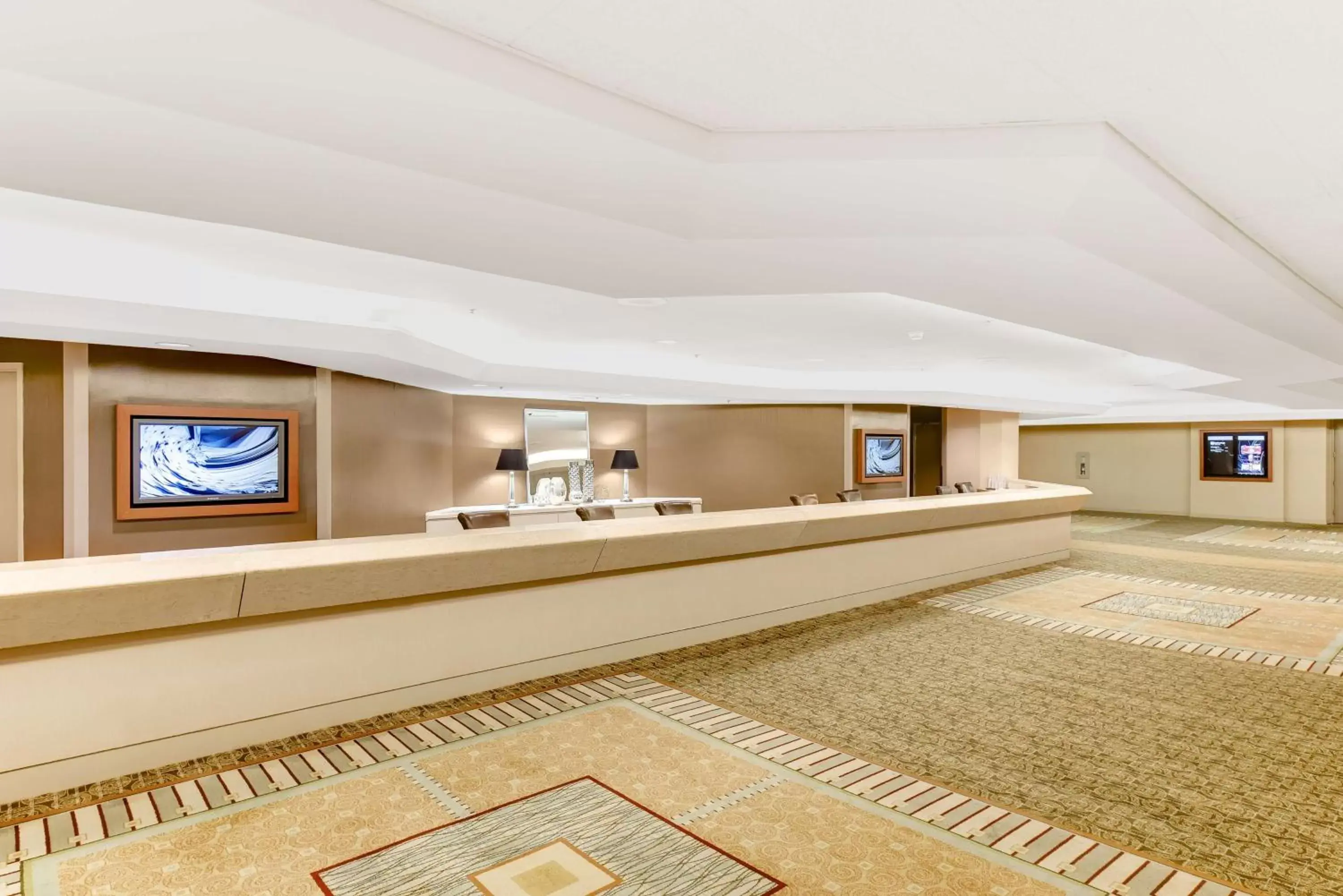 Lobby or reception in Hilton Anaheim