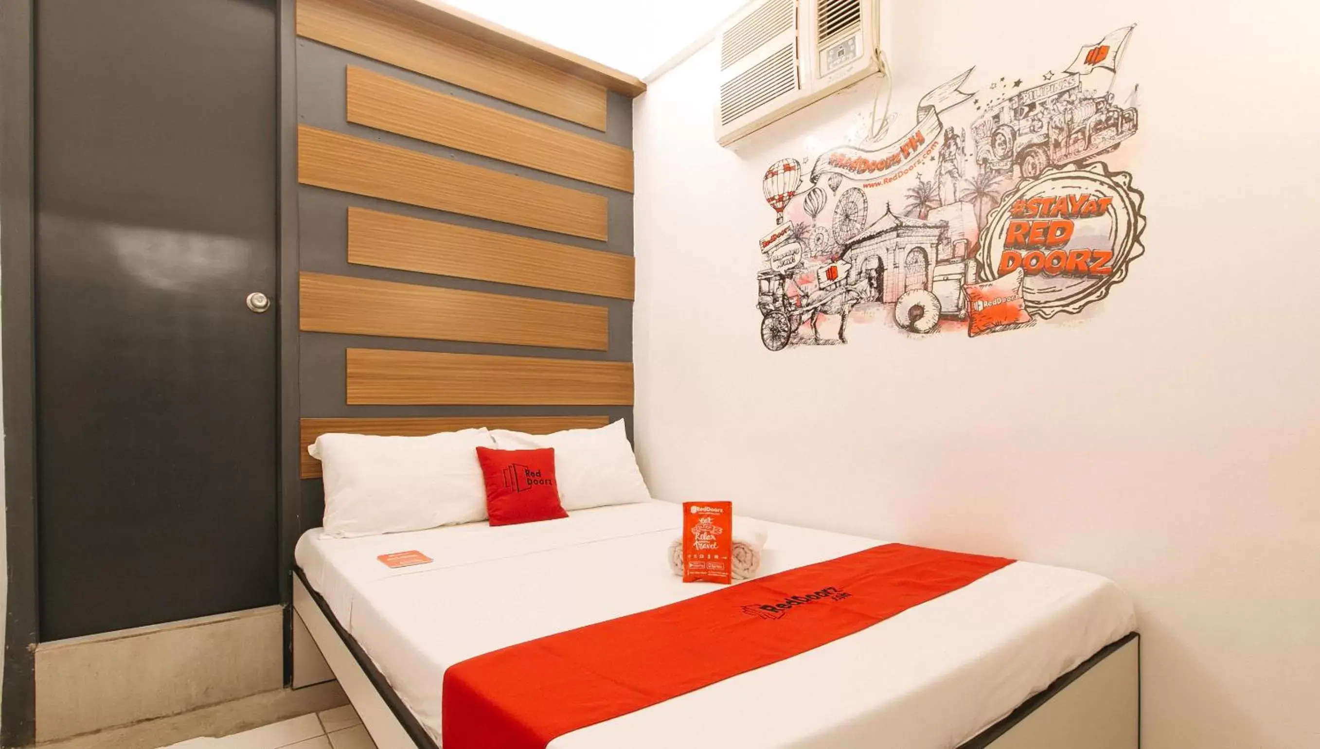 Bed in RedDoorz near Fishermall Quezon City