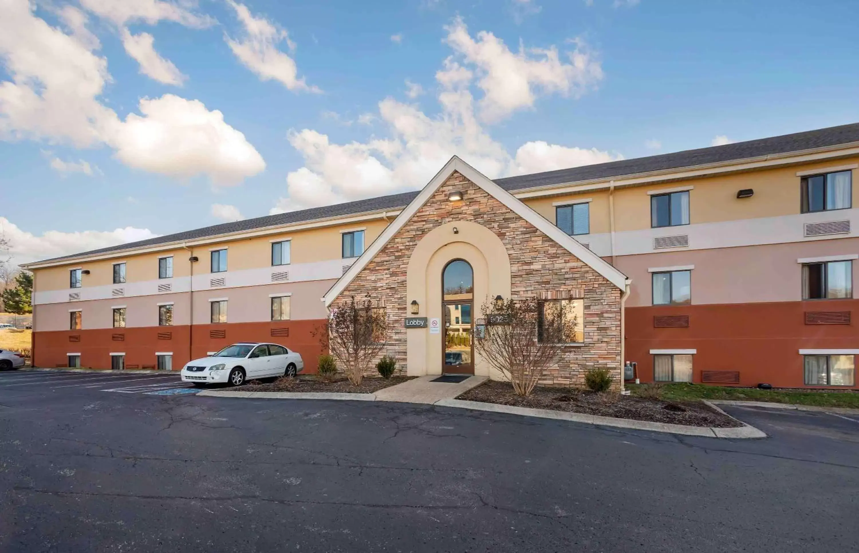 Property Building in Extended Stay America Suites - Nashville - Brentwood