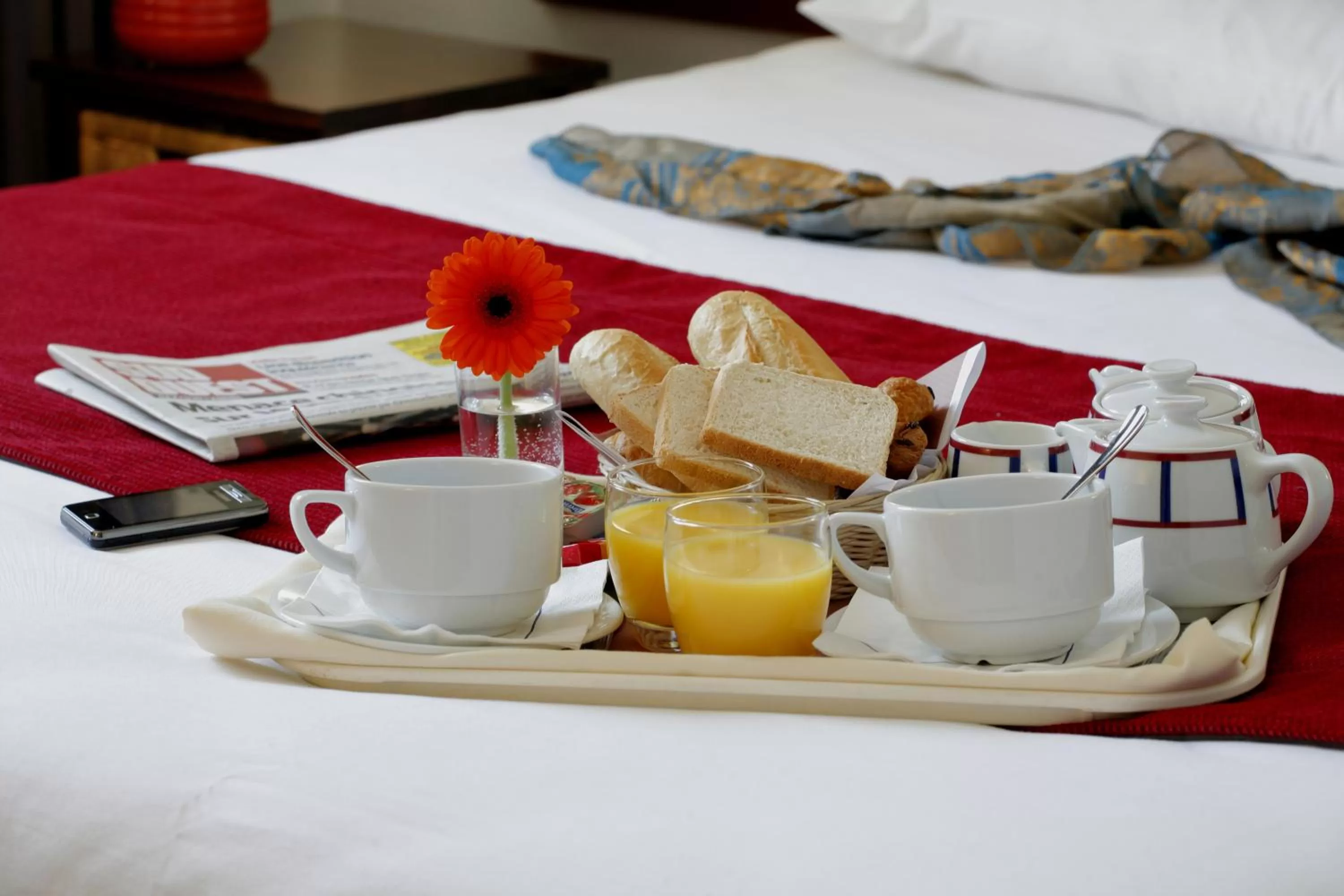 Continental breakfast, Bed in The Originals City, Hôtel Les Bruyères, Dax Nord