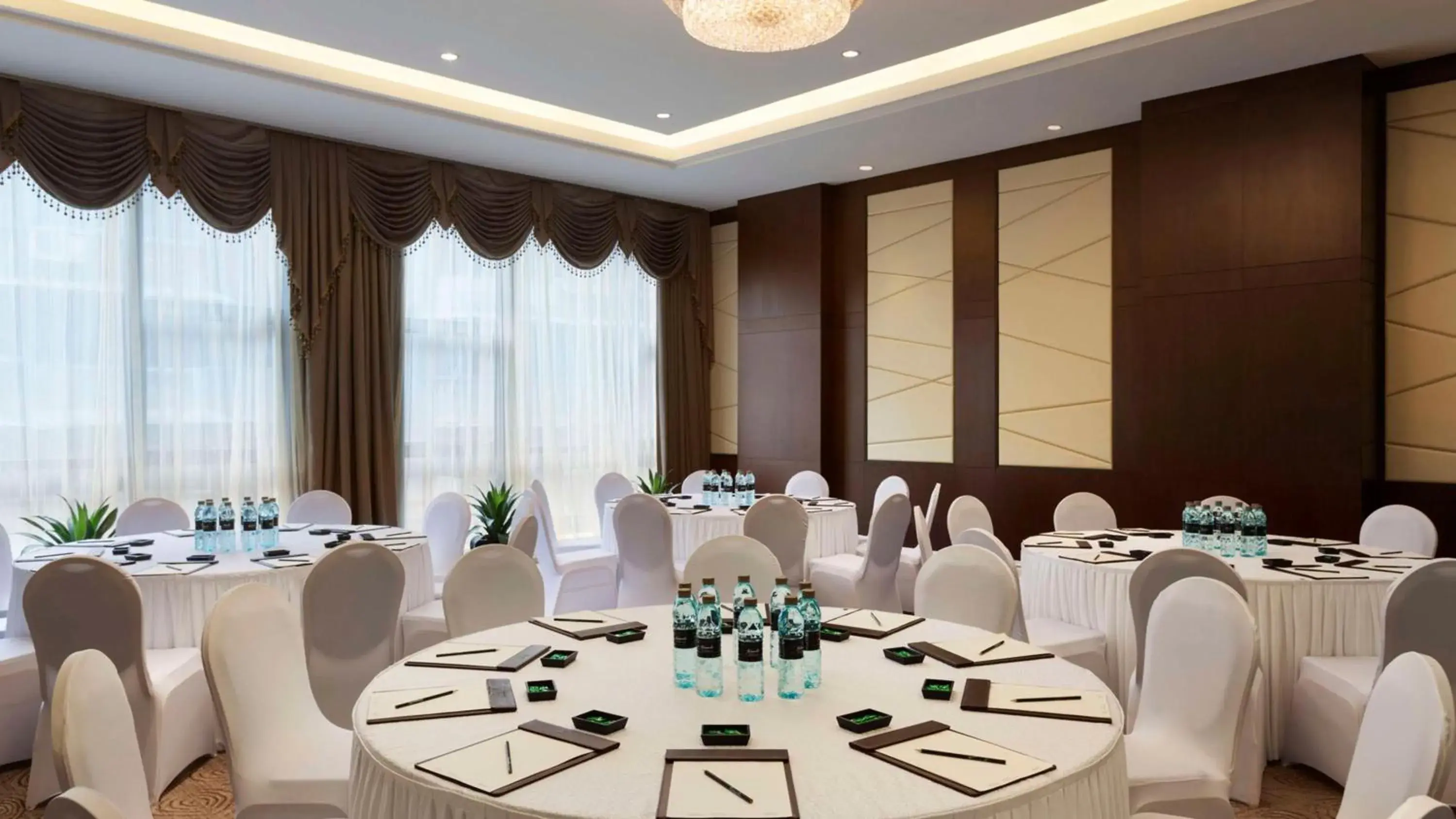 Meeting/conference room, Banquet Facilities in Guiyang Kempinski Hotel