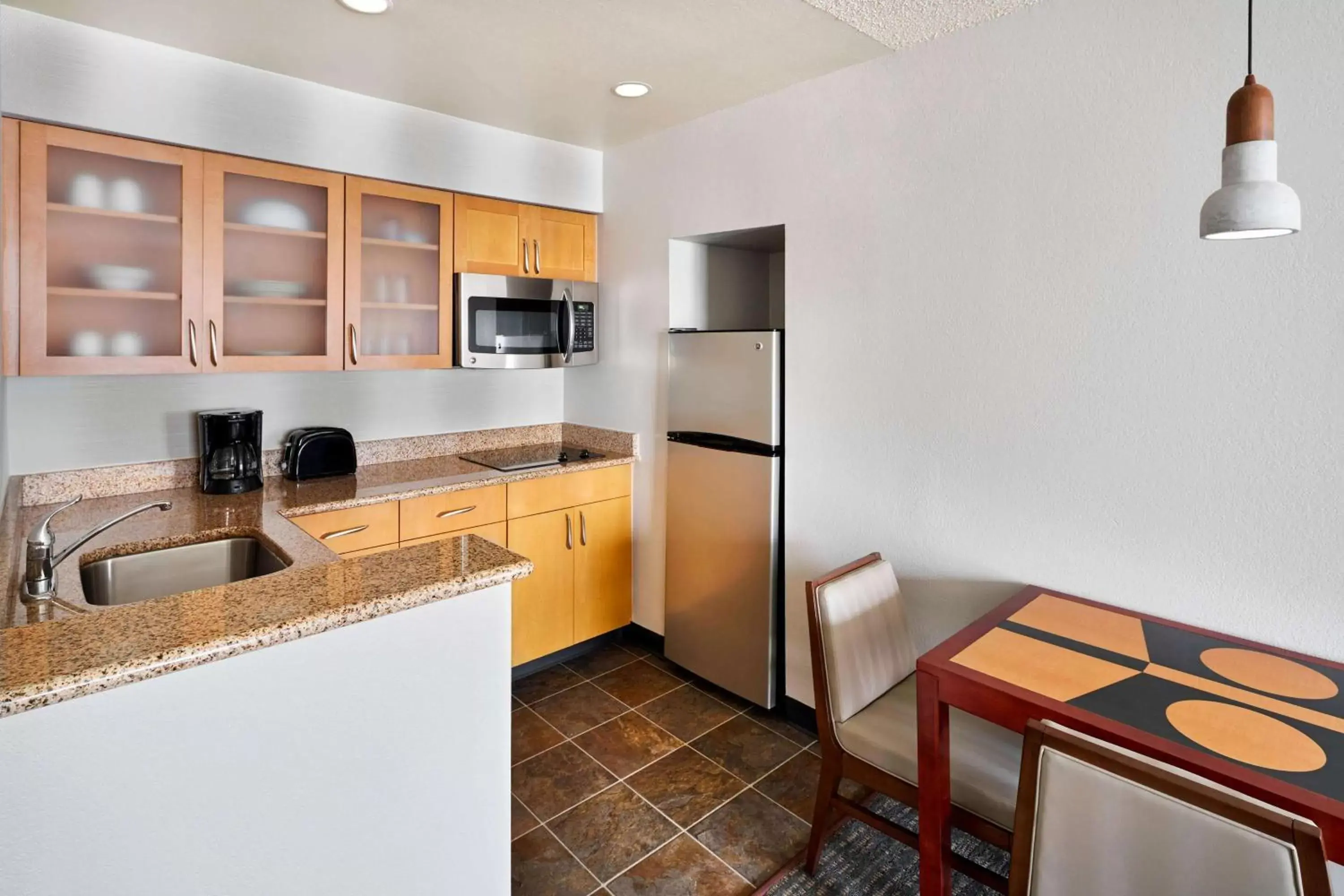 Kitchen or kitchenette, Kitchen/Kitchenette in Sonesta ES Suites Annapolis