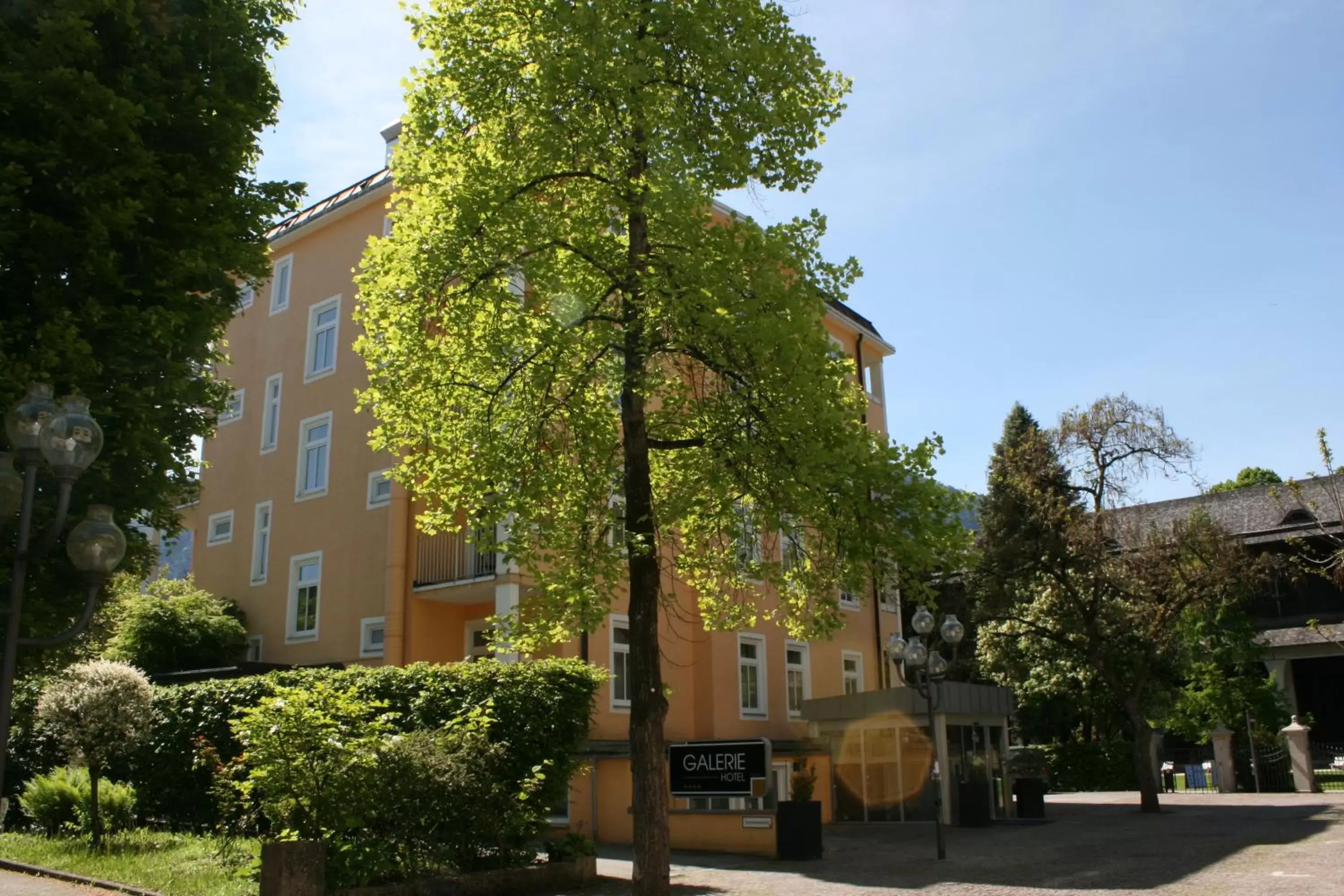 Property Building in Galerie Hotel