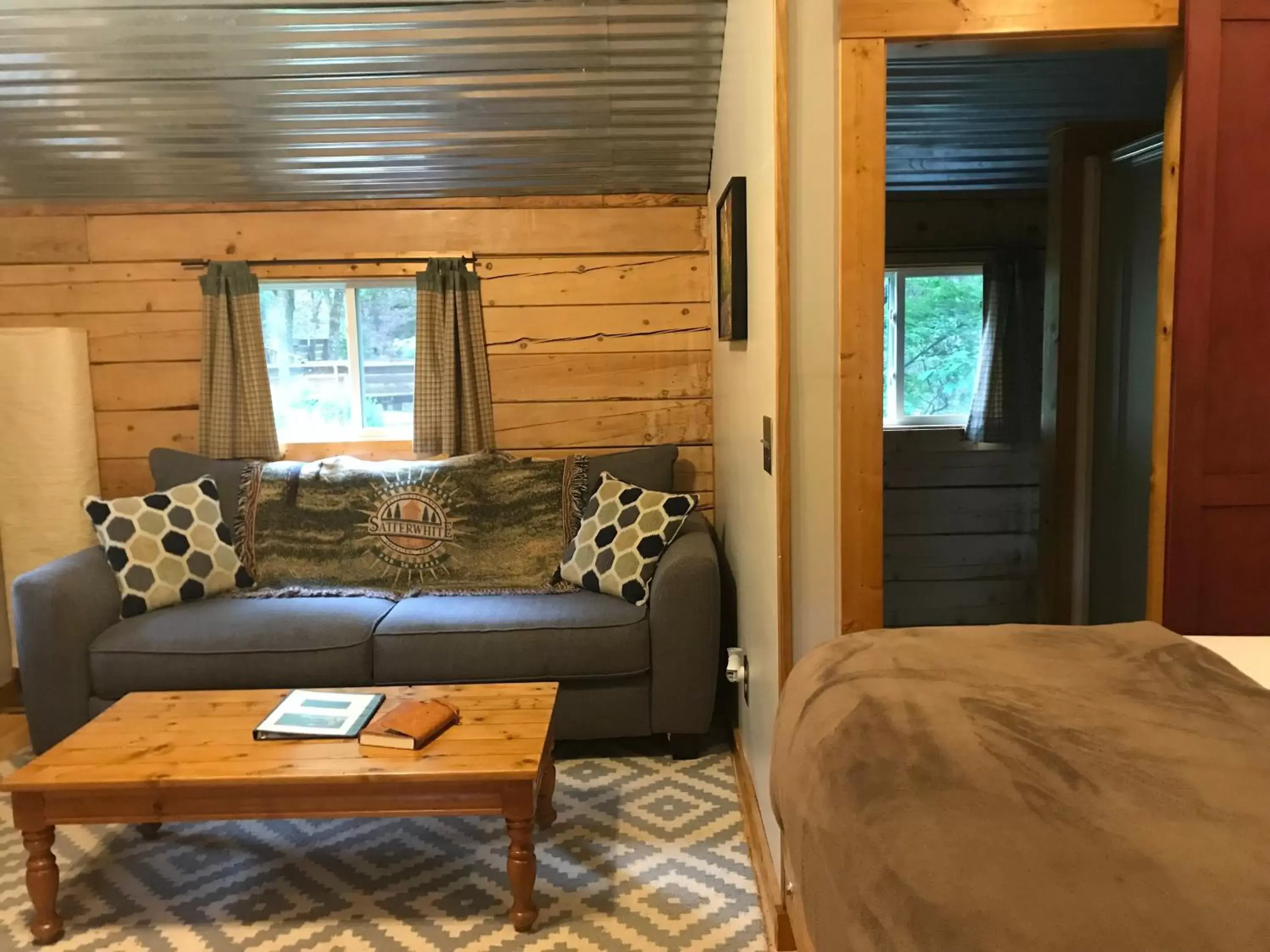 Bathroom, Bed in Barefoot Hills