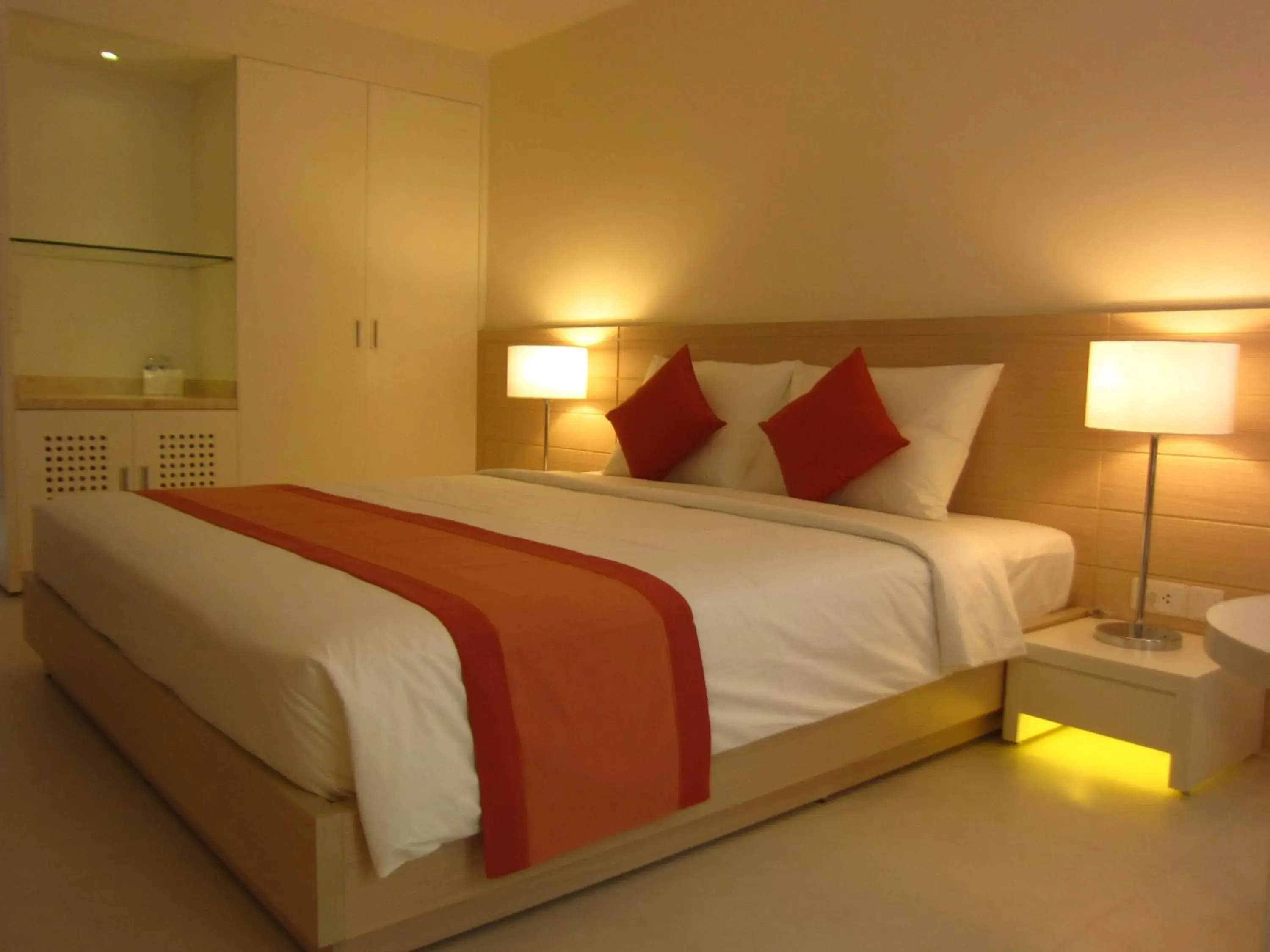 Bedroom, Bed in Nhi Phi Hotel