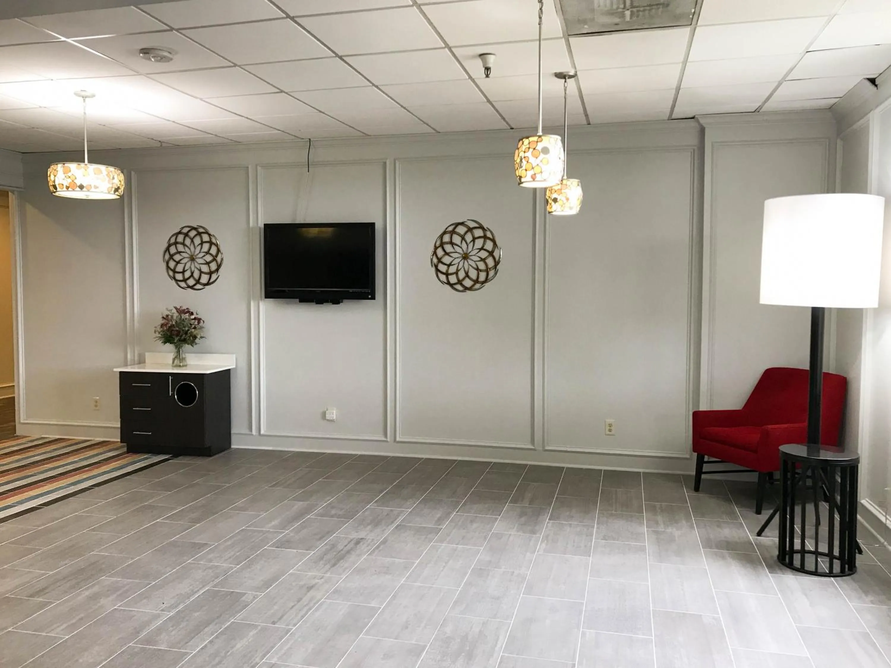 Lobby or reception in Motel 6 - Bartlesville, OK