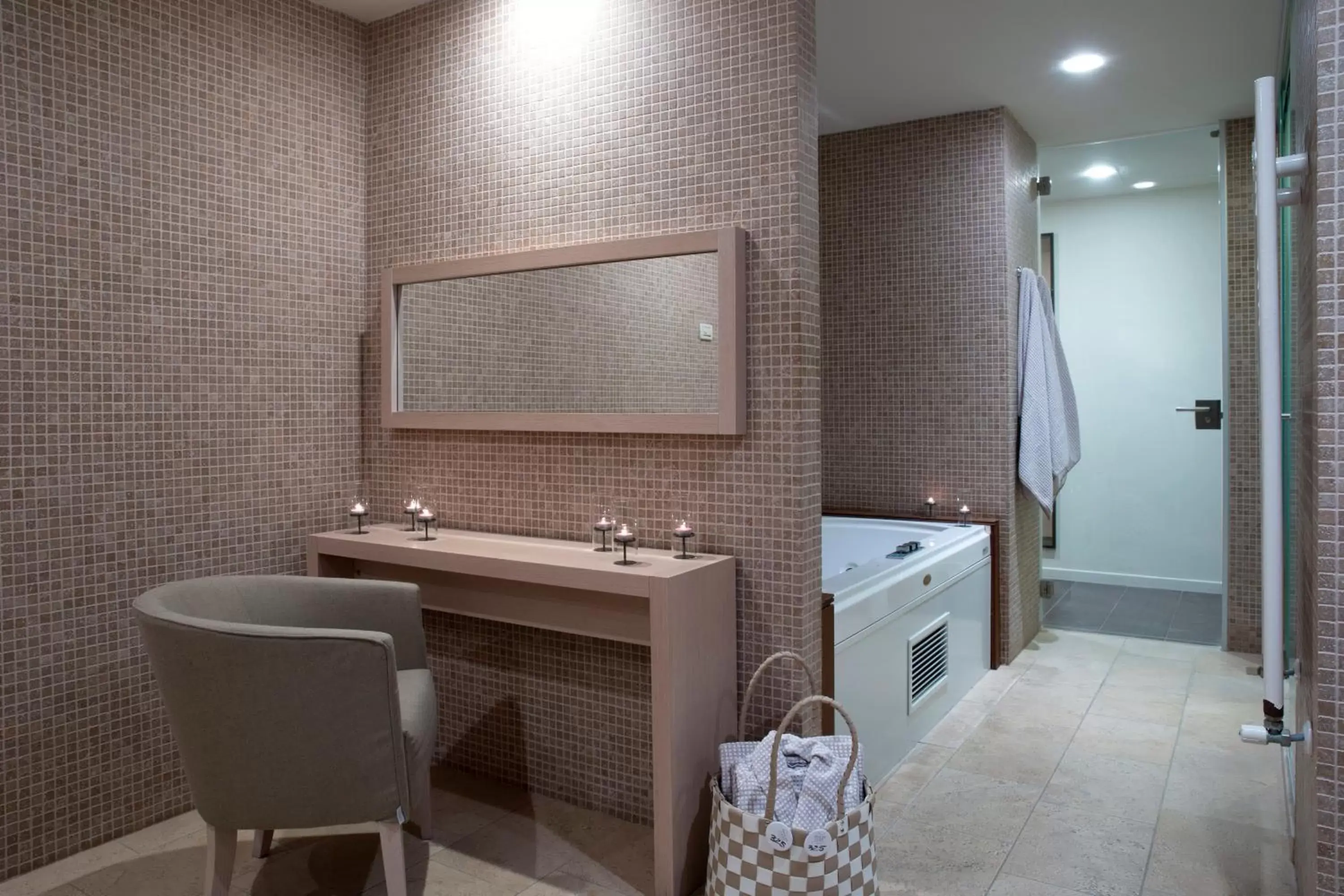 Bathroom in Leonardo Hotel Lago di Garda - Wellness and Spa