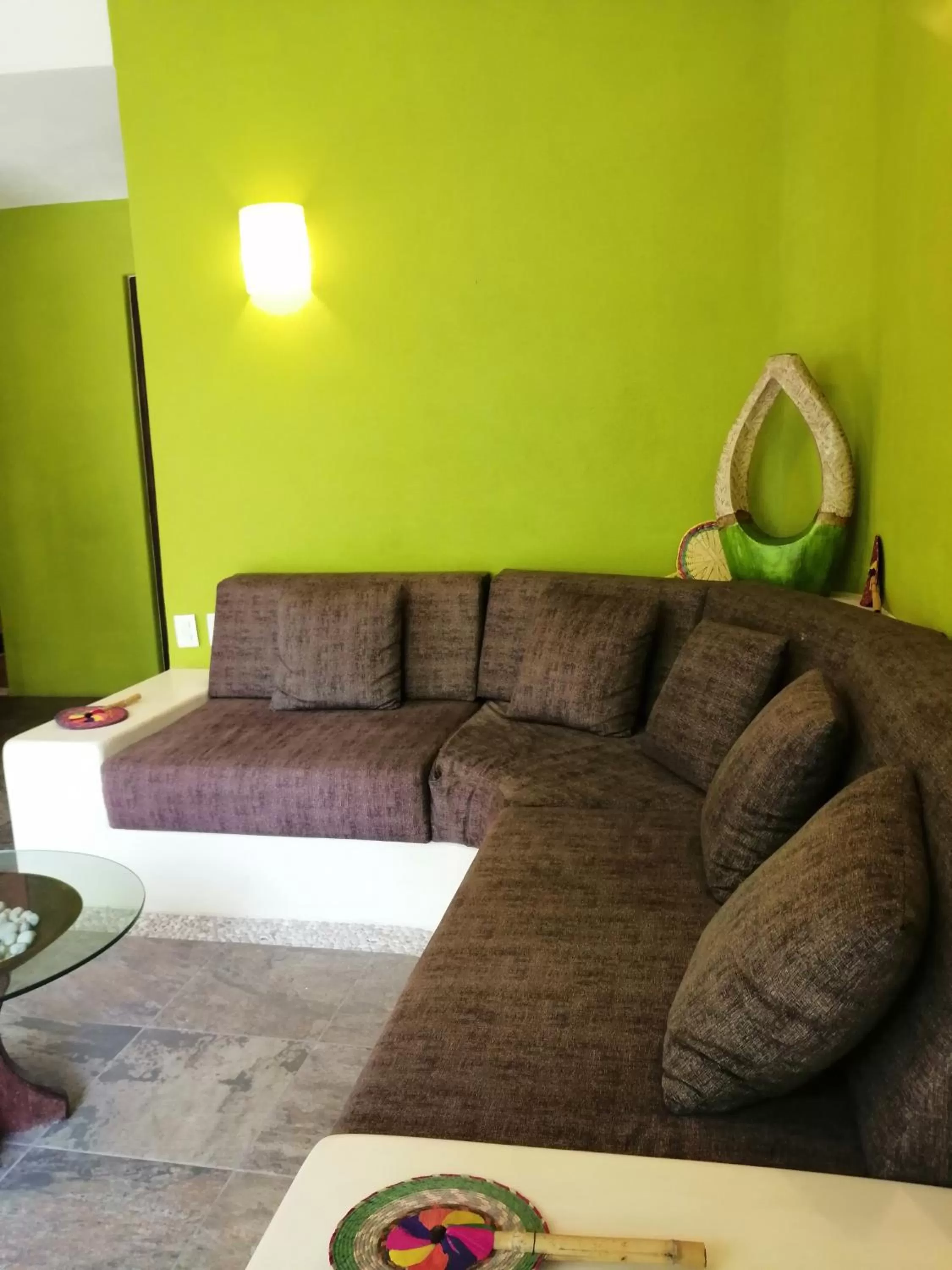 Living room in Ceiba Studios