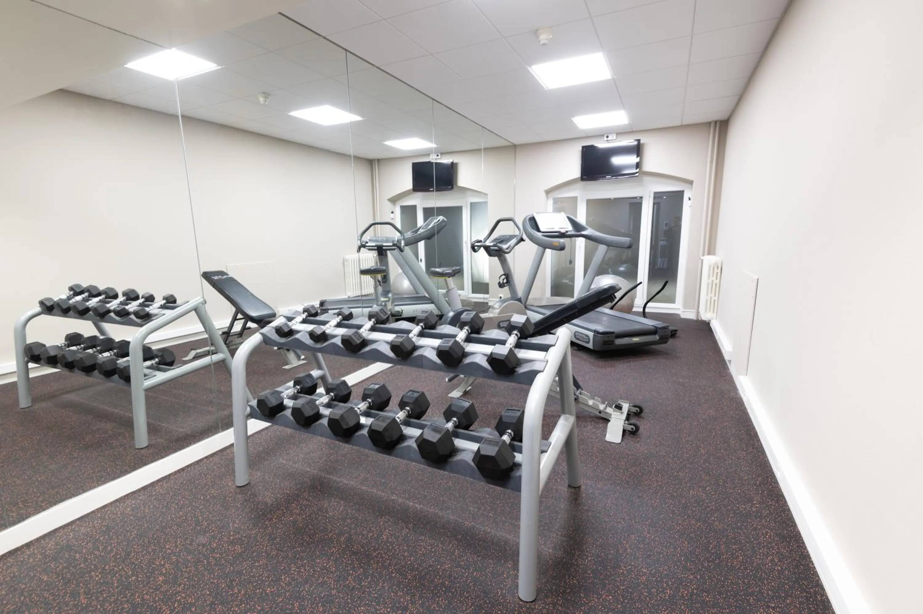 Fitness centre/facilities in Grand Hôtel Du Tonneau D'Or