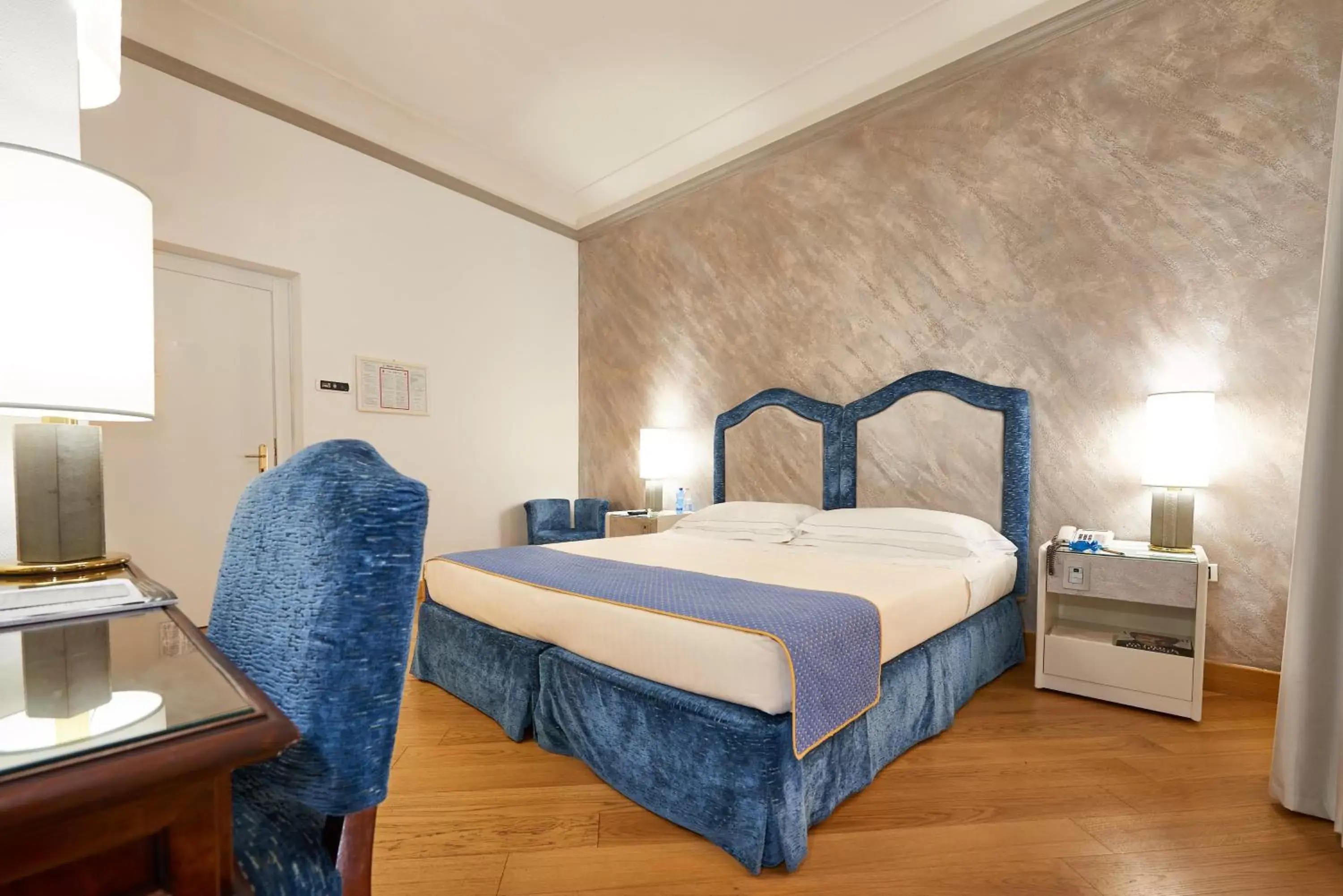 Bedroom, Bed in Rivoli Boutique Hotel