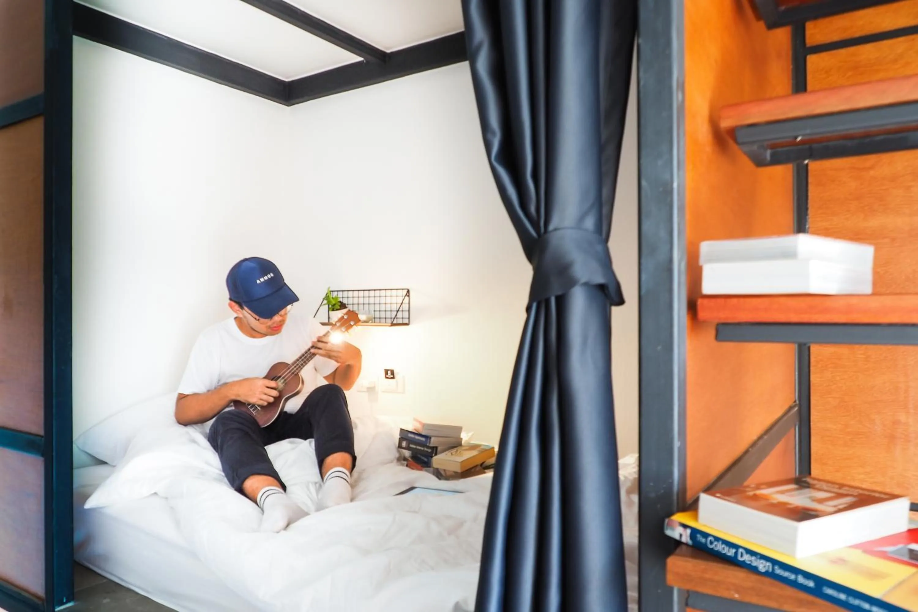 Decorative detail, Bed in Book a Bed Poshtel - SHA Plus