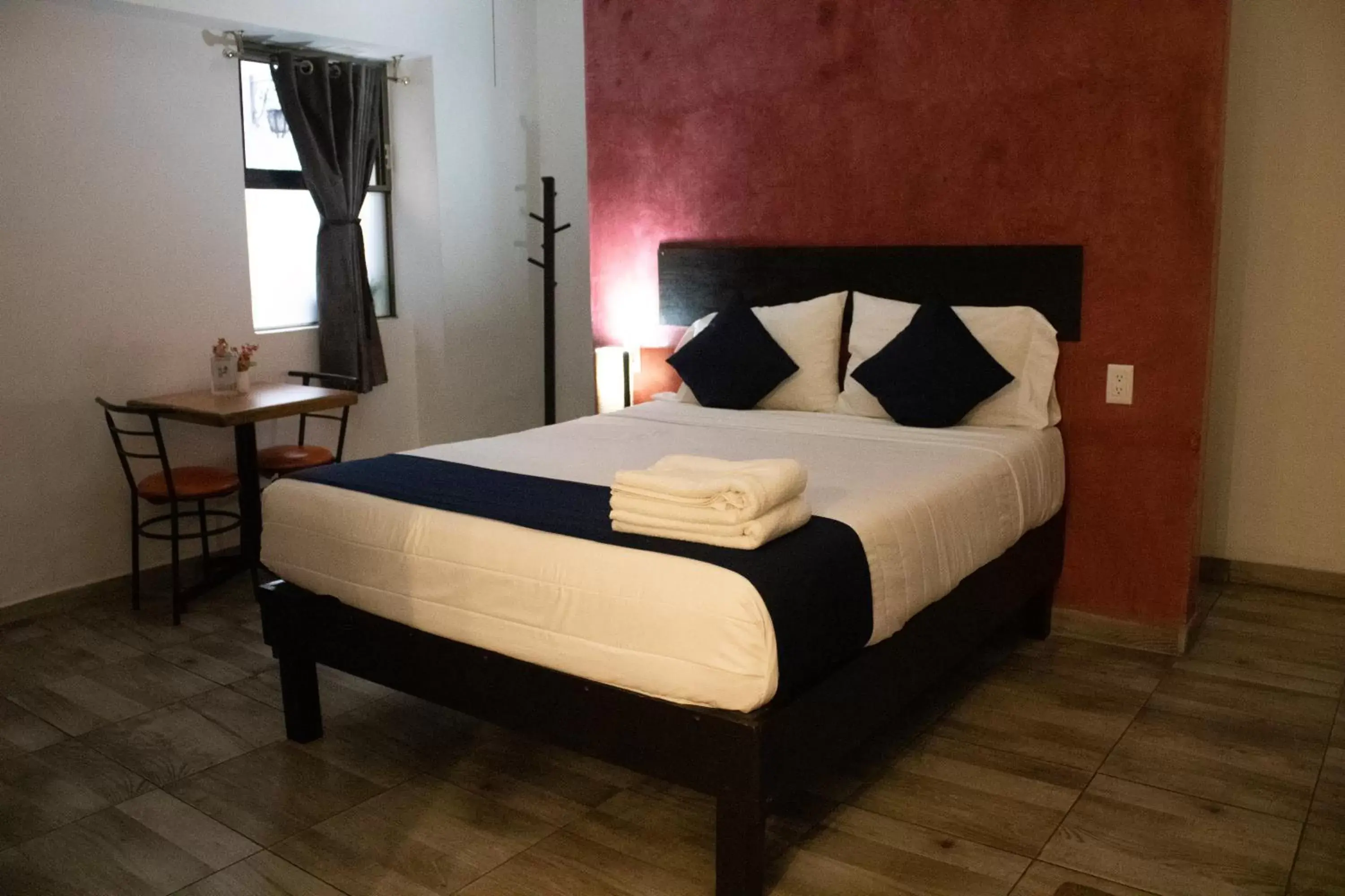 Bedroom, Bed in Hotel Gandag