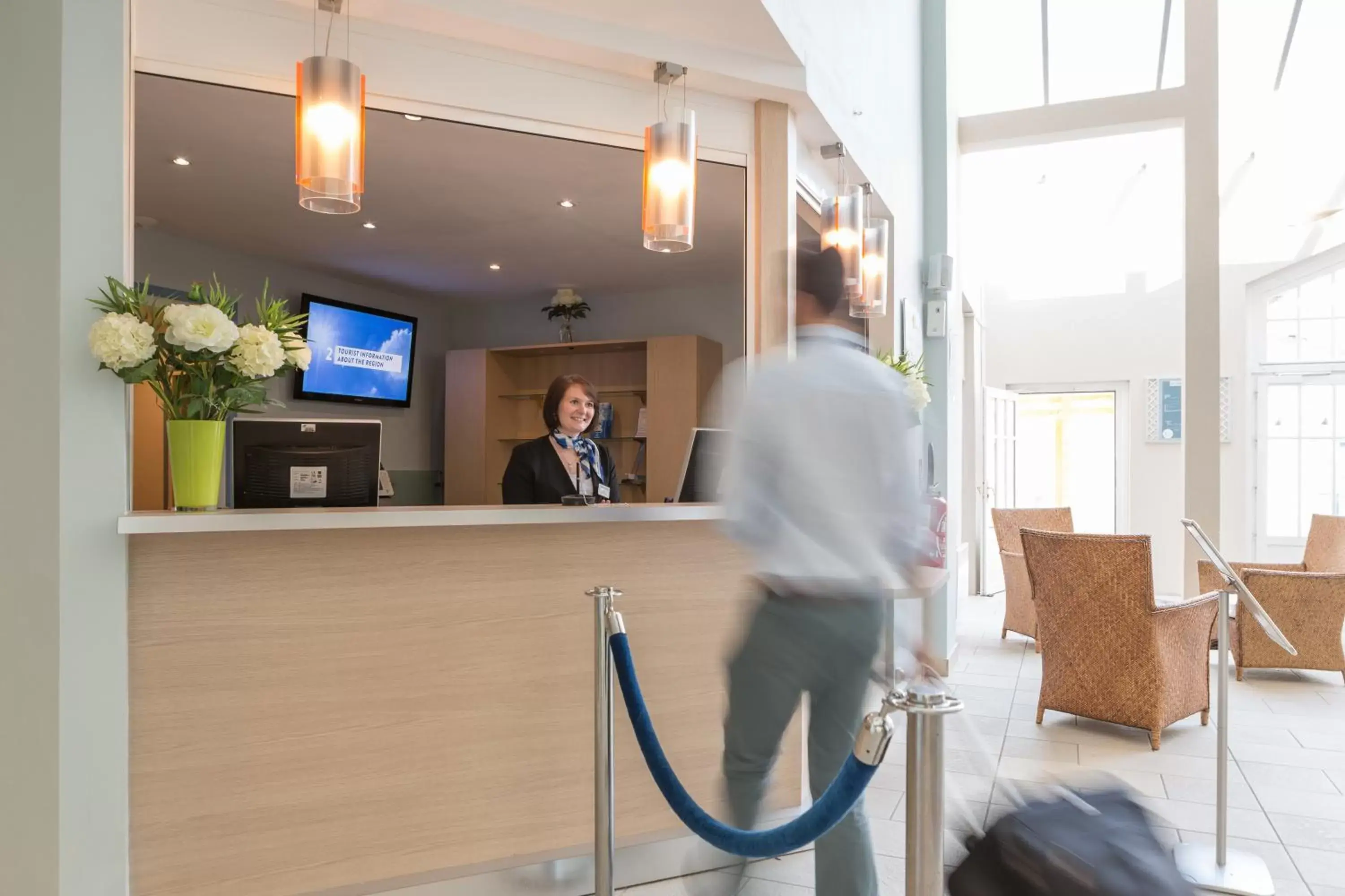 Staff, Lobby/Reception in Résidence Pierre & Vacances Les Jardins de la Côte d'Opale