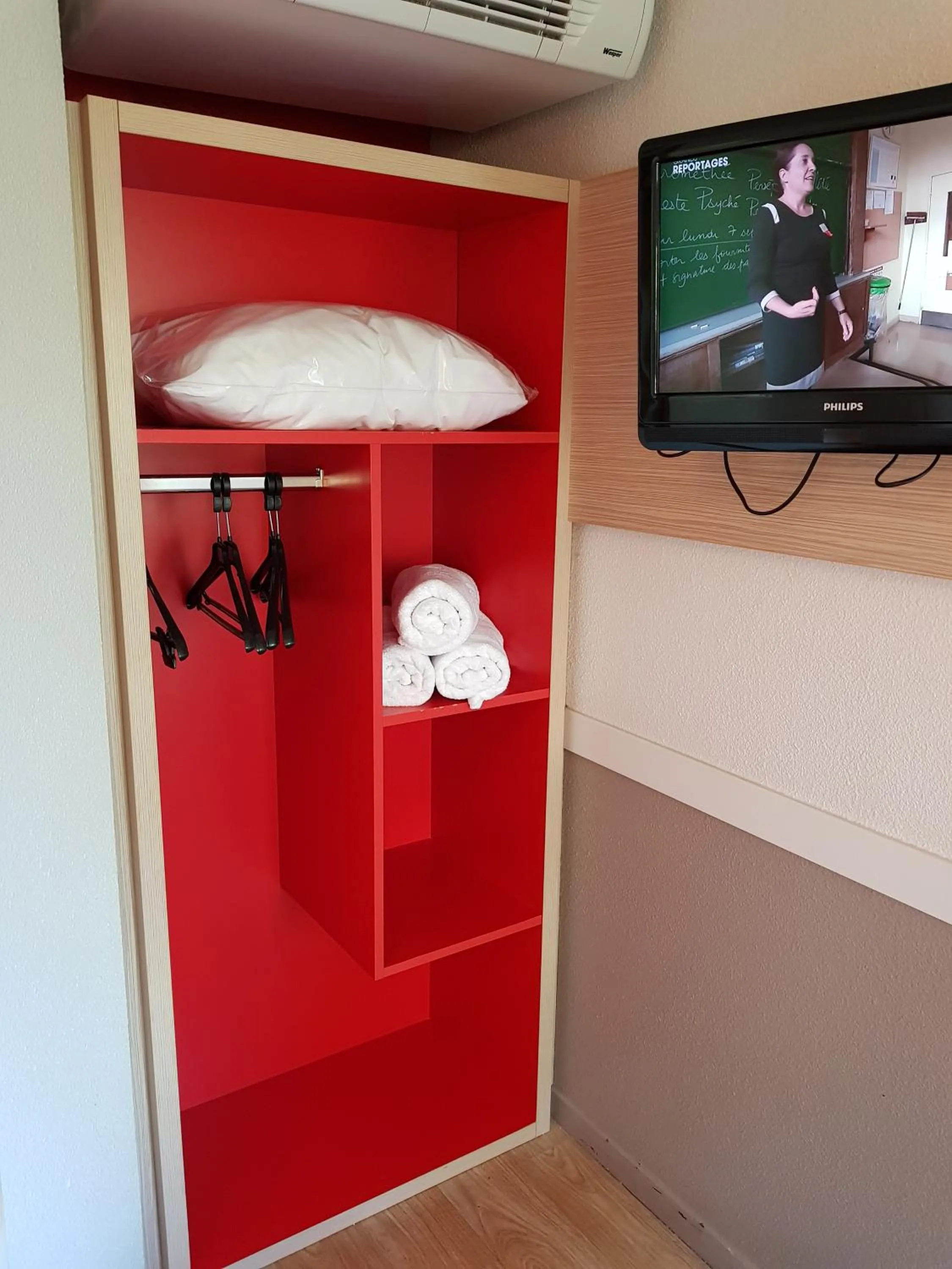 Bedroom in Premiere Classe Lyon Ouest - Tassin