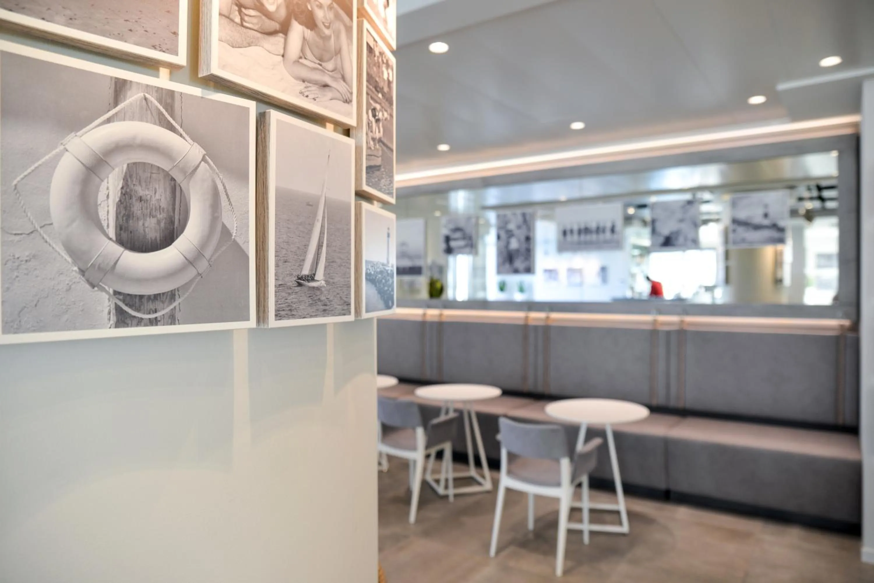 Decorative detail in Nautilus Family Hotel