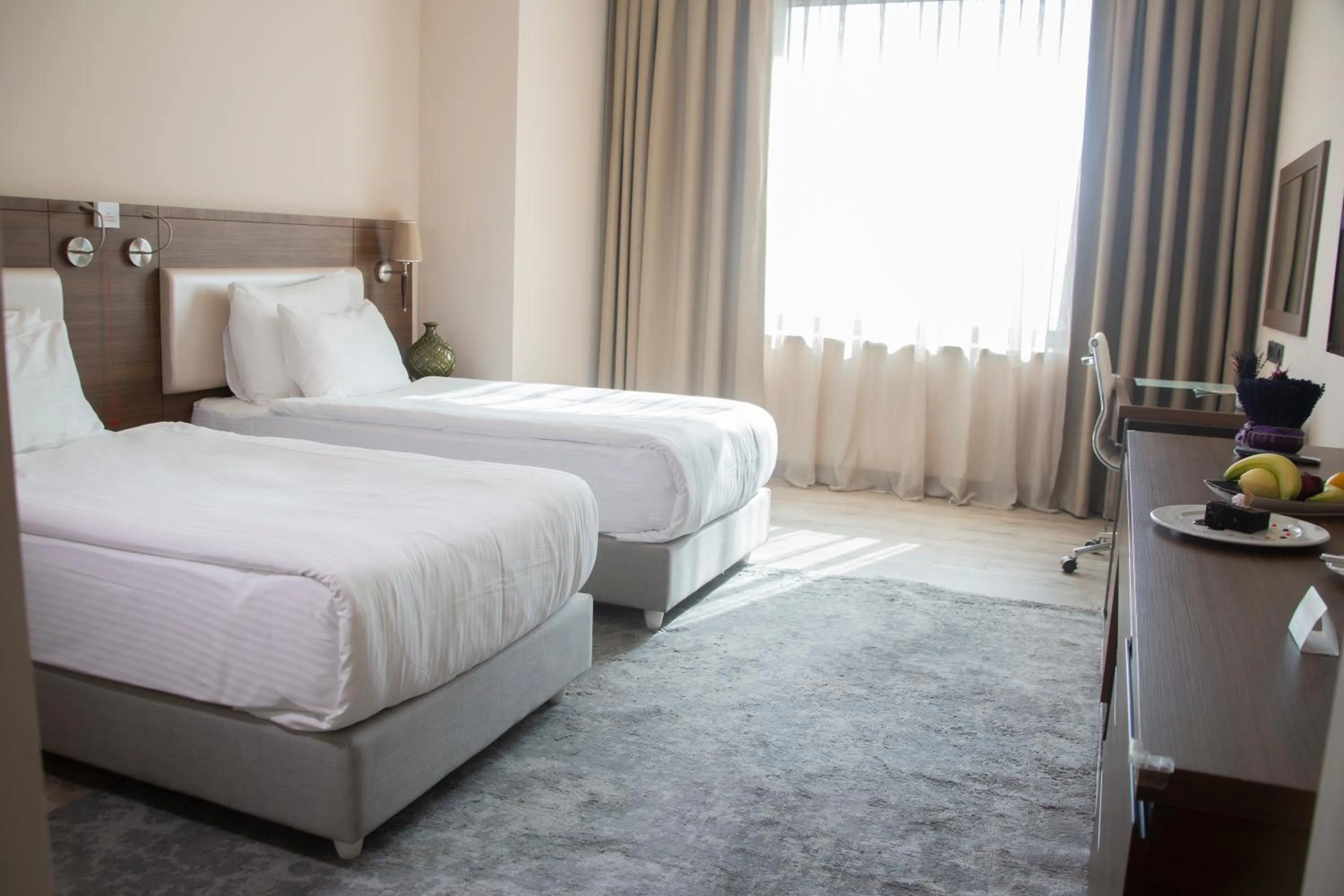 Photo of the whole room, Bed in La Quinta by Wyndham Istanbul Gunesli