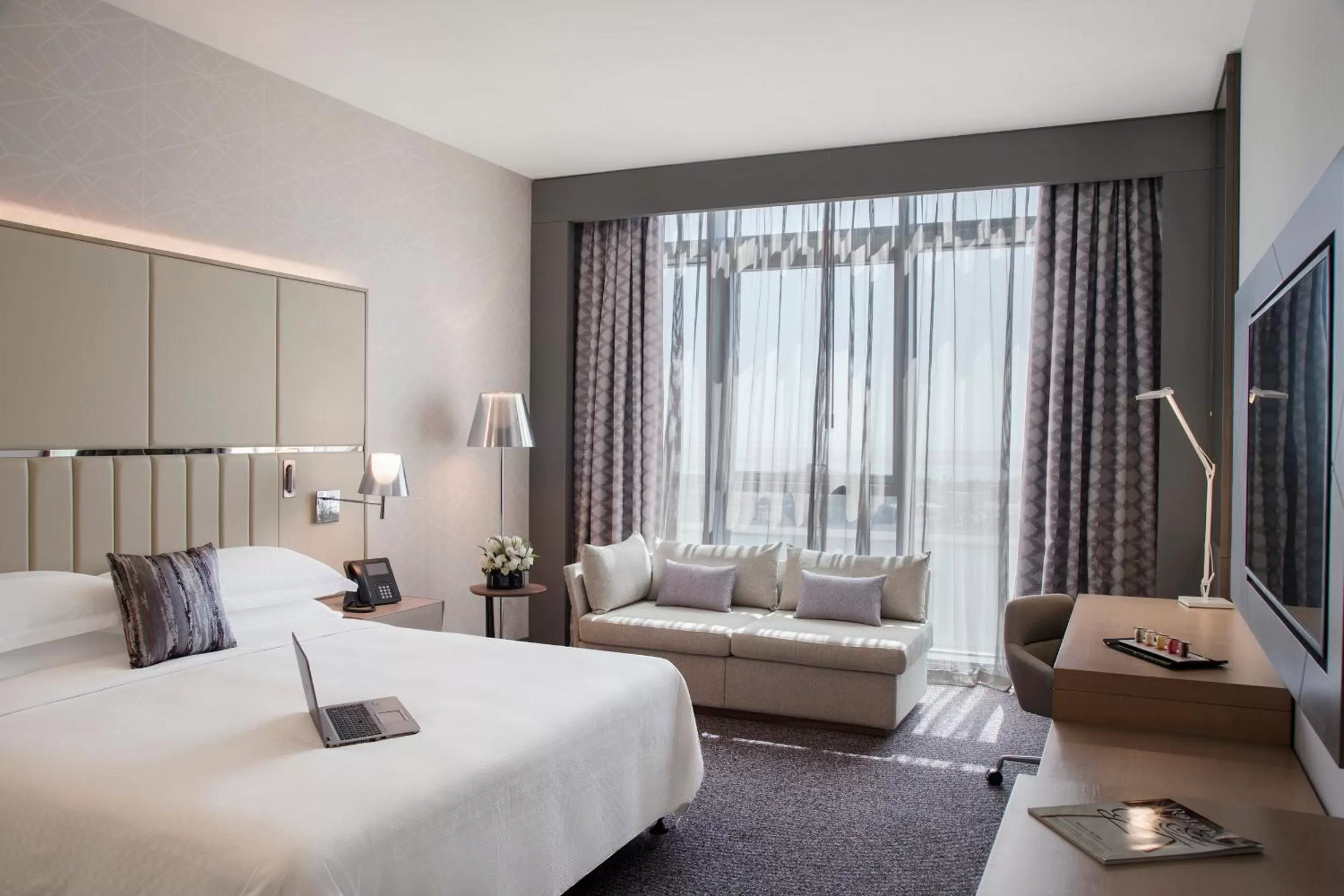 Bedroom, Bed in Pearl Rotana Capital Centre