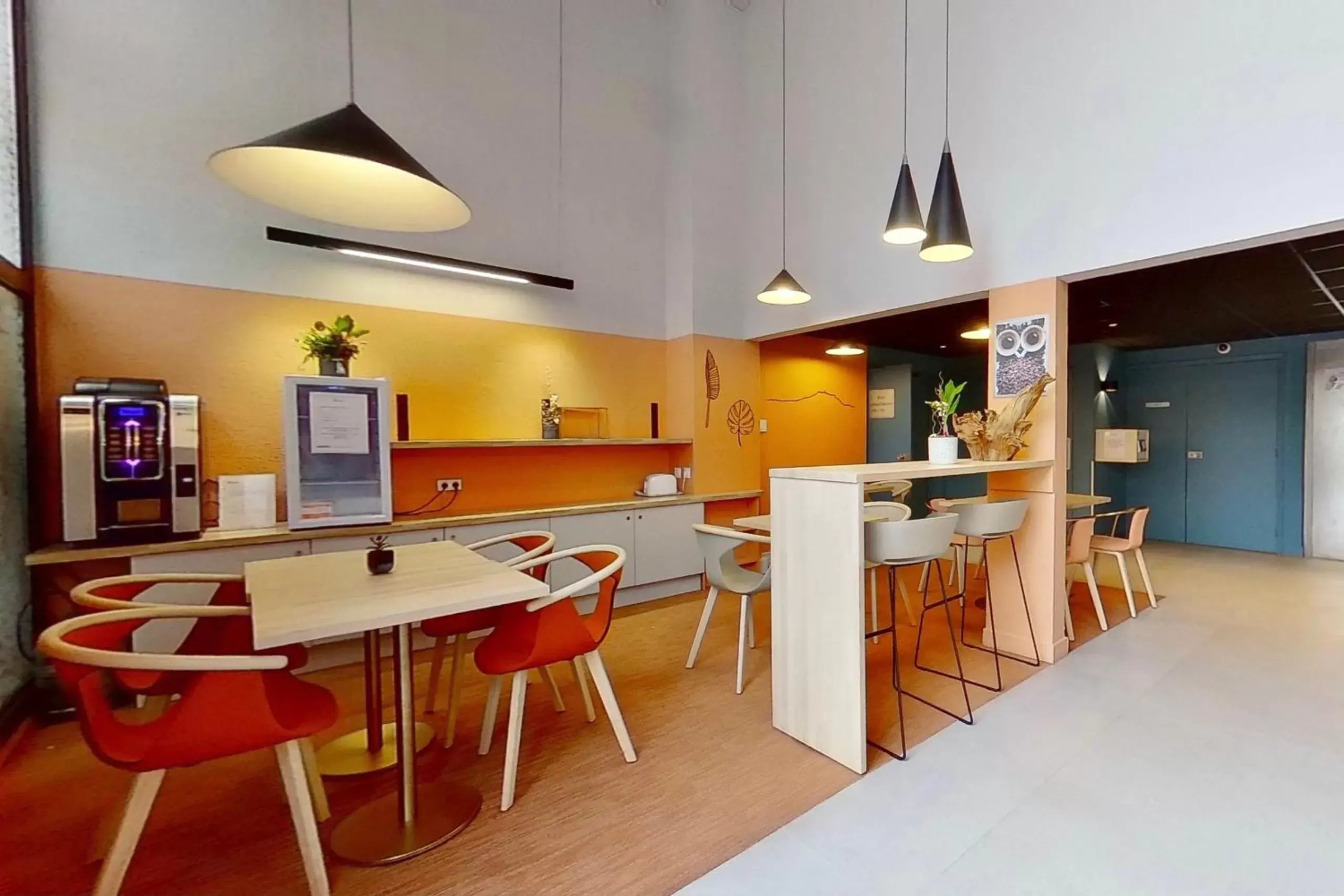 Buffet breakfast in City Résidence Aix-en-Provence Buffet breakfast in City Résidence Aix-en-Provence