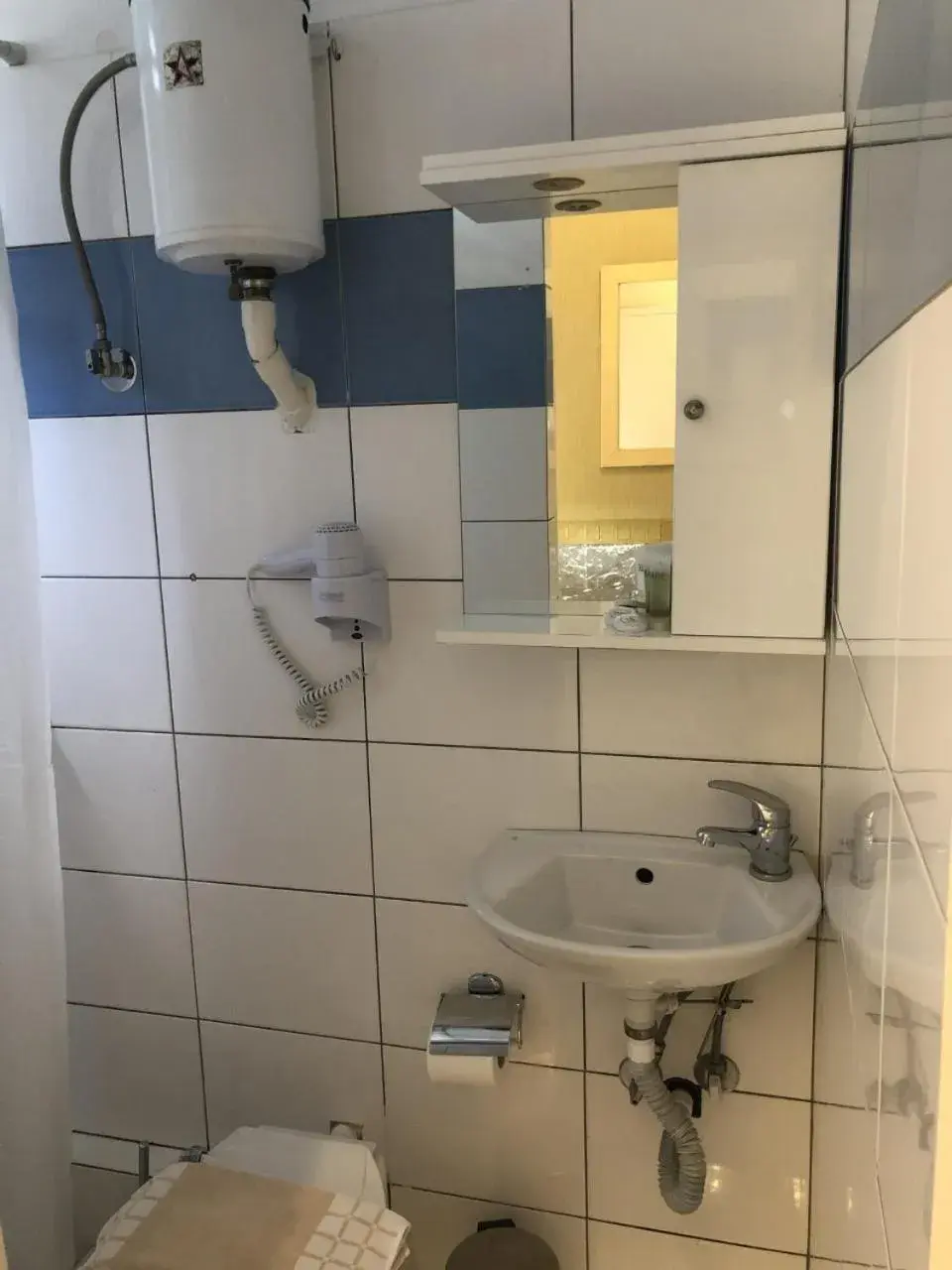 Bathroom in Phidias Hotel