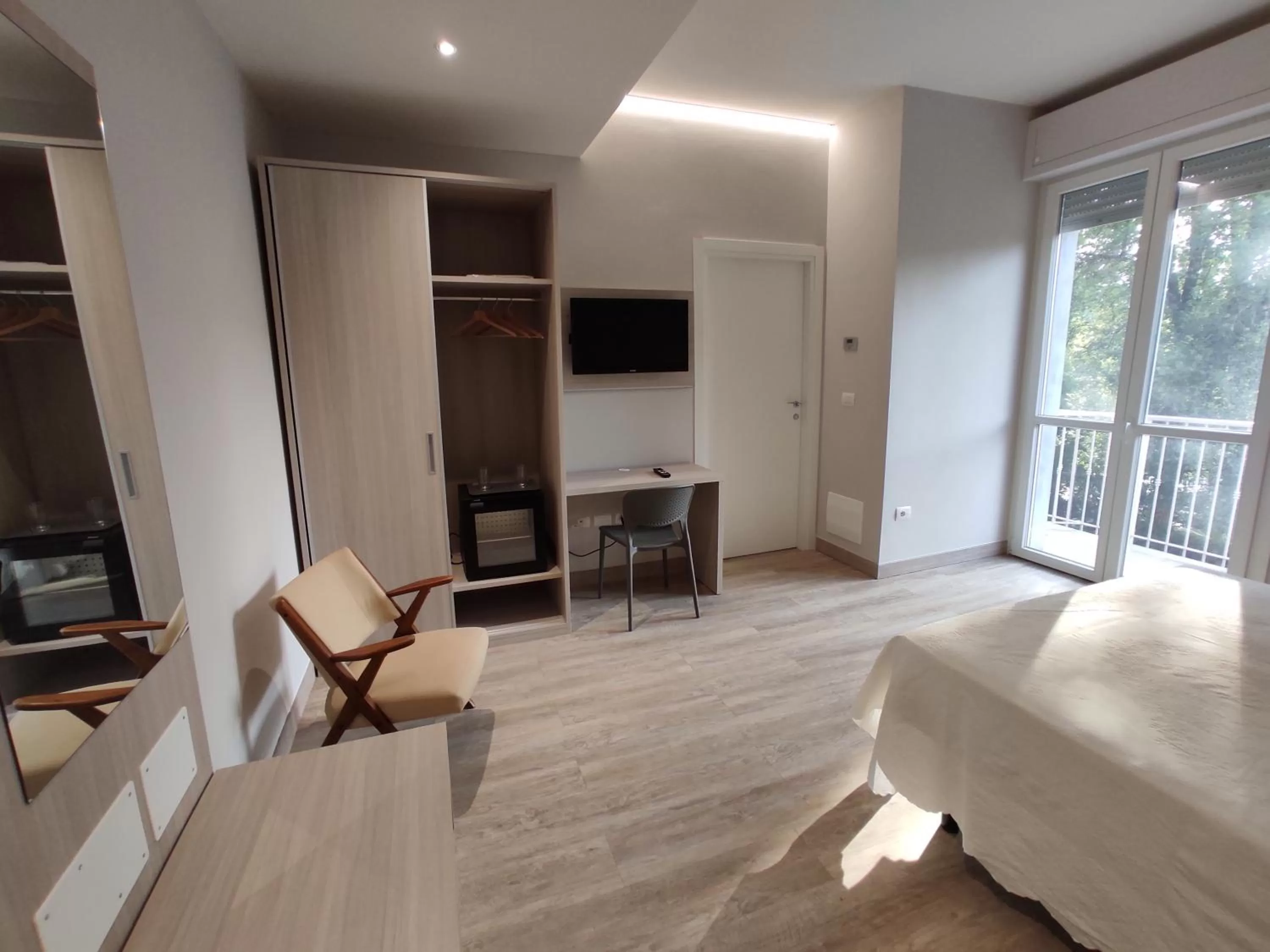 Photo of the whole room, Bed in ALBA RESIDENCE