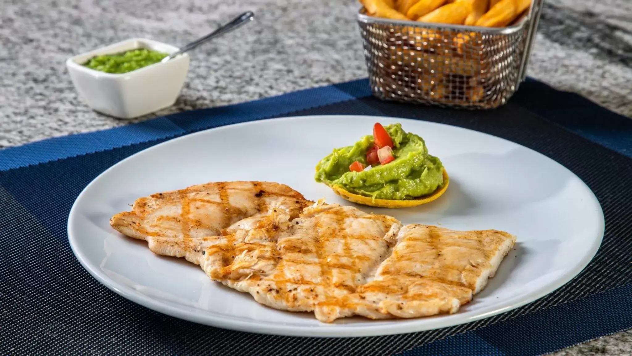 Restaurant/places to eat in Grand Fiesta Americana Chapultepec