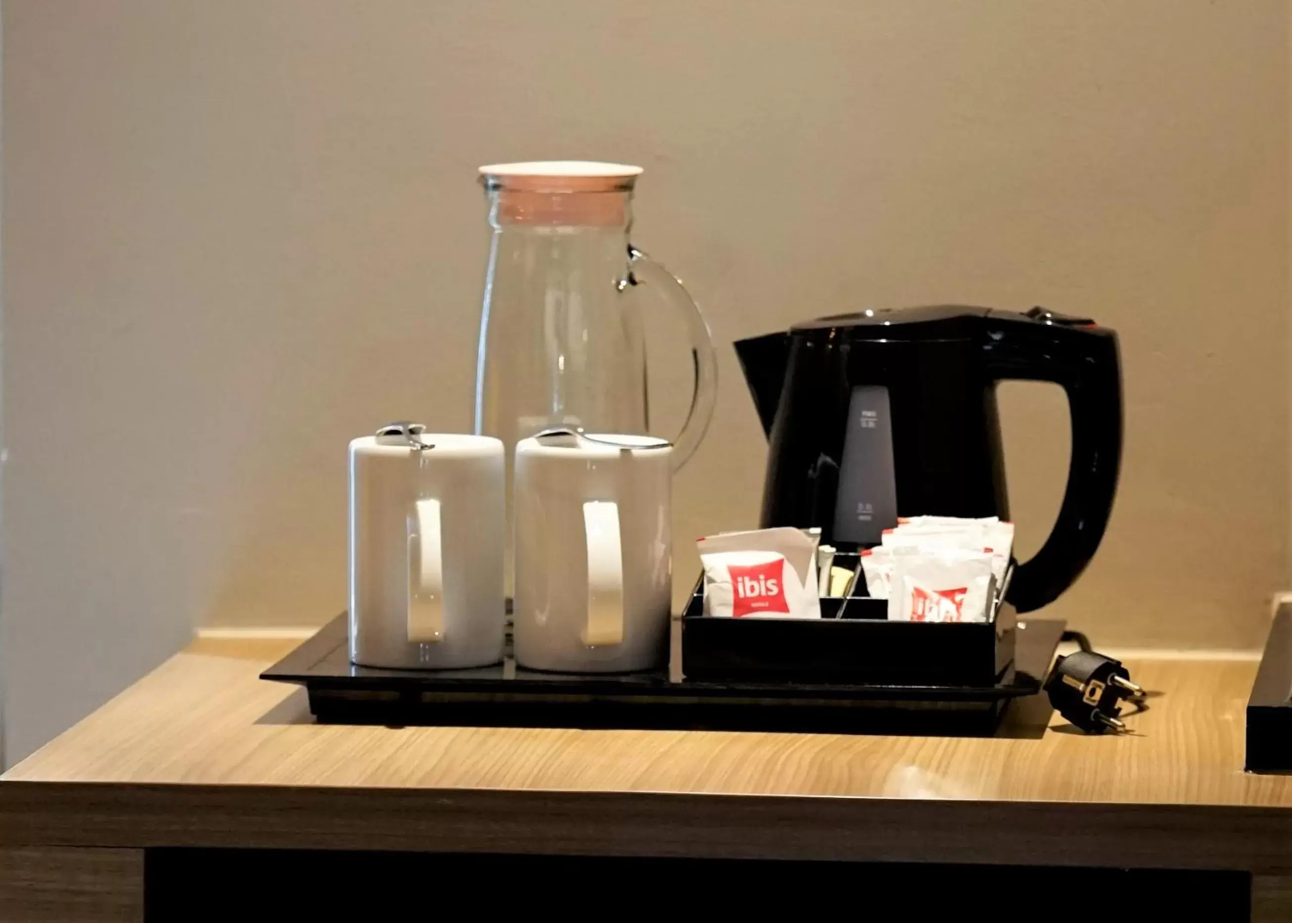 Coffee/tea facilities in Ibis Samarinda