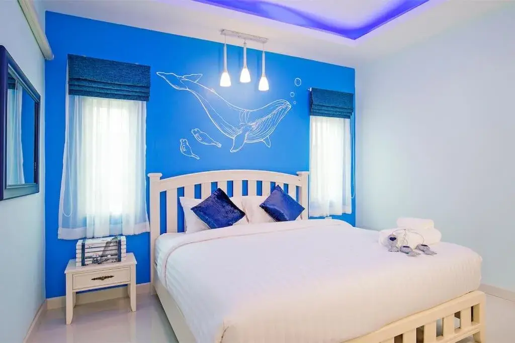 Bed in Aonang sweet blue sea