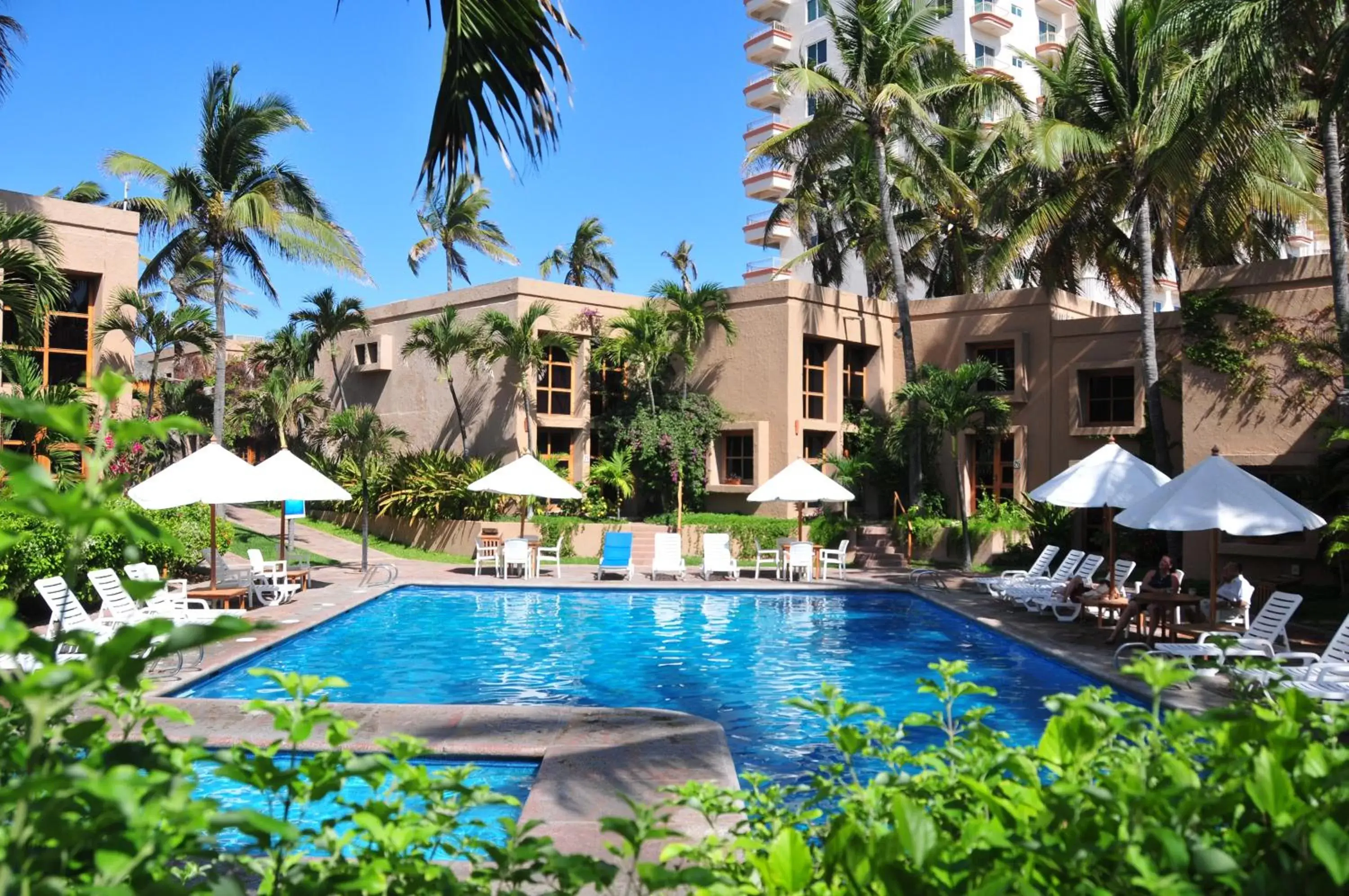 Swimming Pool in Villas El Rancho Green Resort