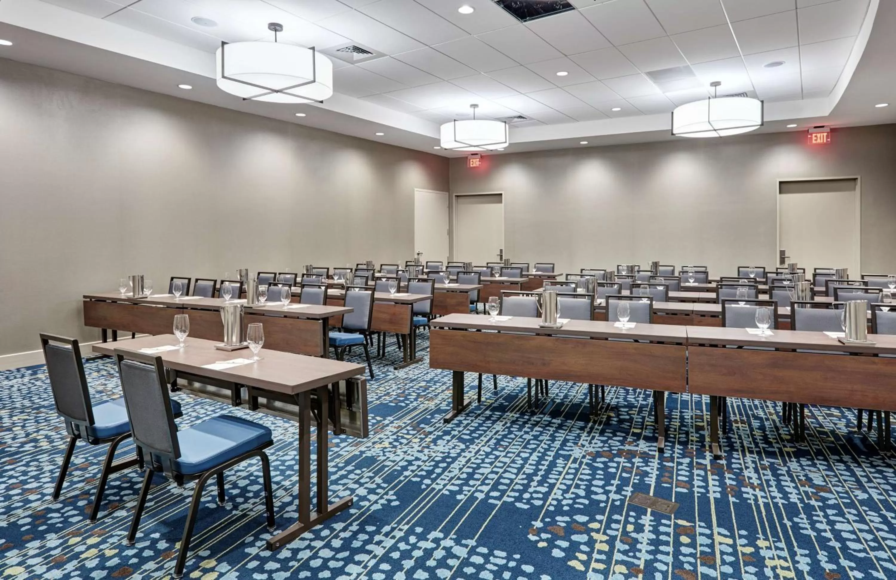 Meeting/conference room in DoubleTree by Hilton Charlotte Gateway Village