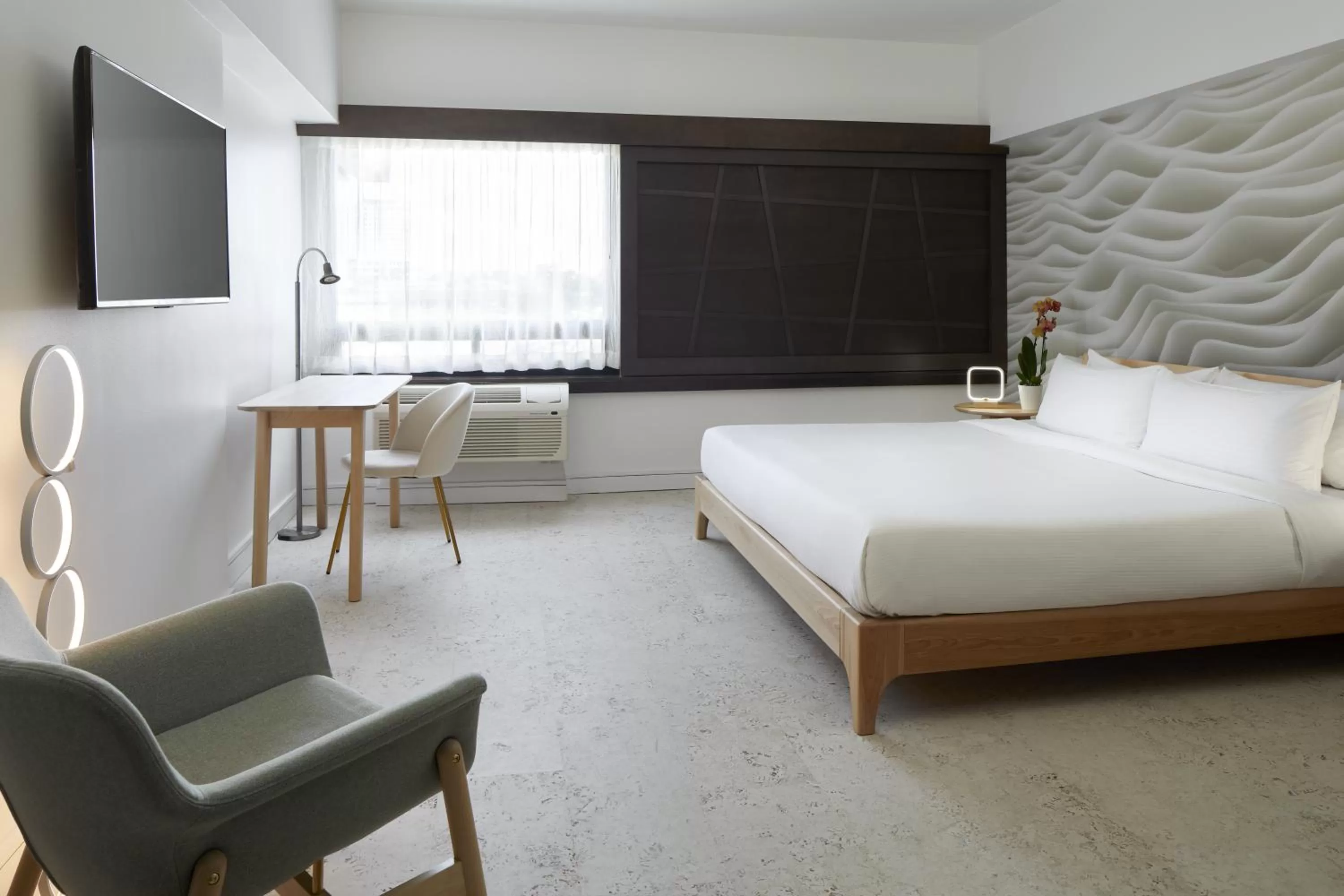 Bed in Hotel Ruby Foo's