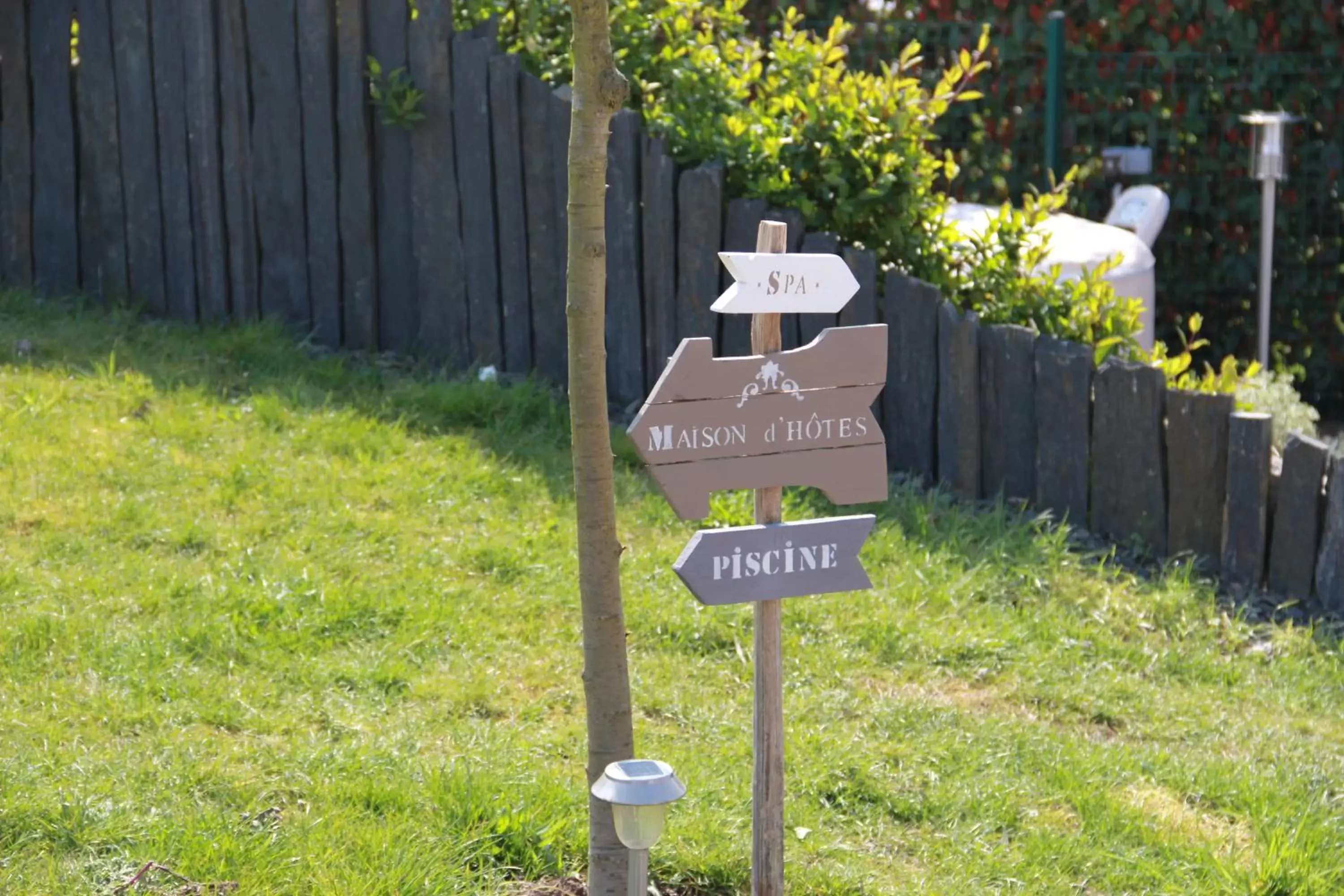 Garden in Le Temps des Hôtes