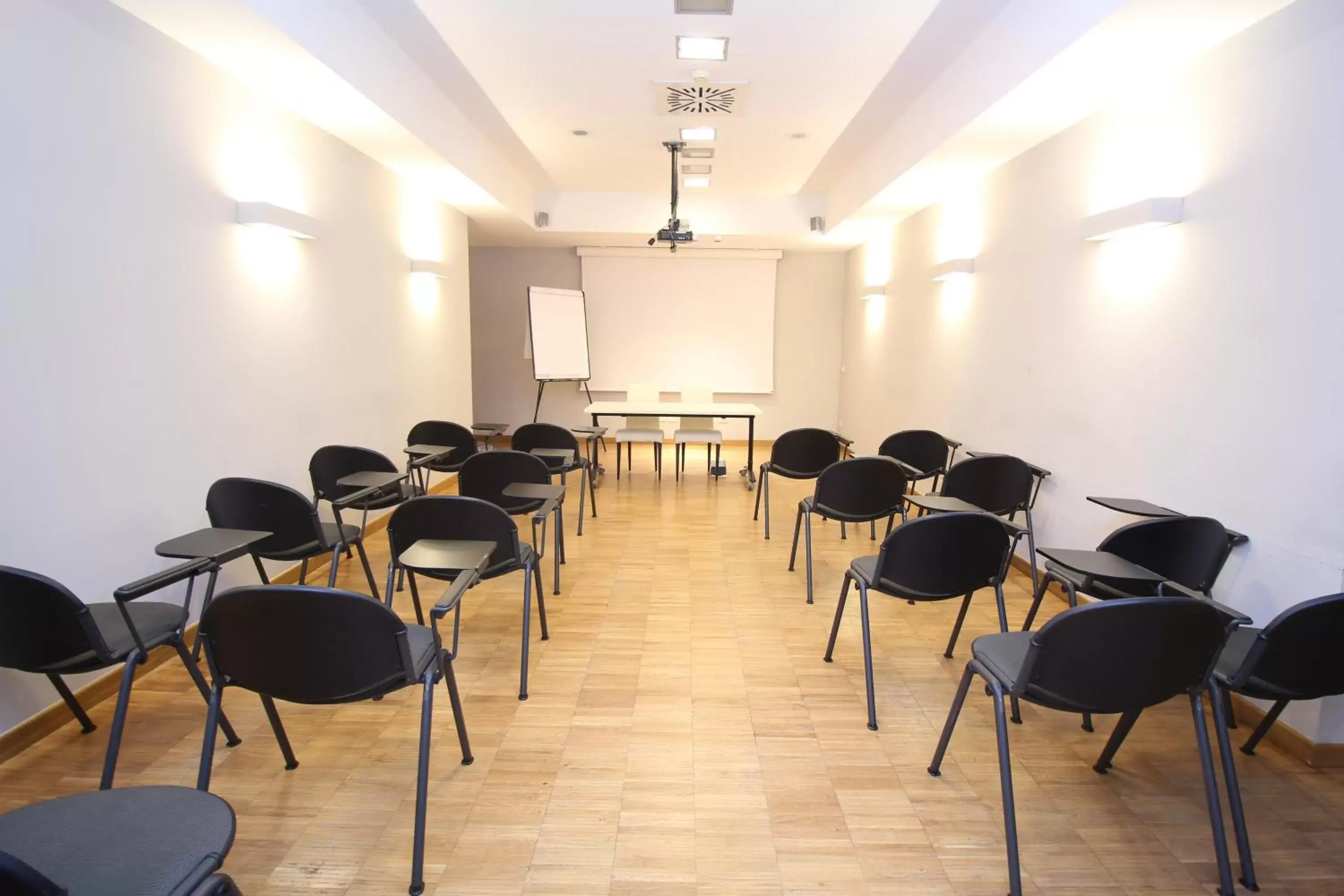 Business facilities in Hotel Cavour