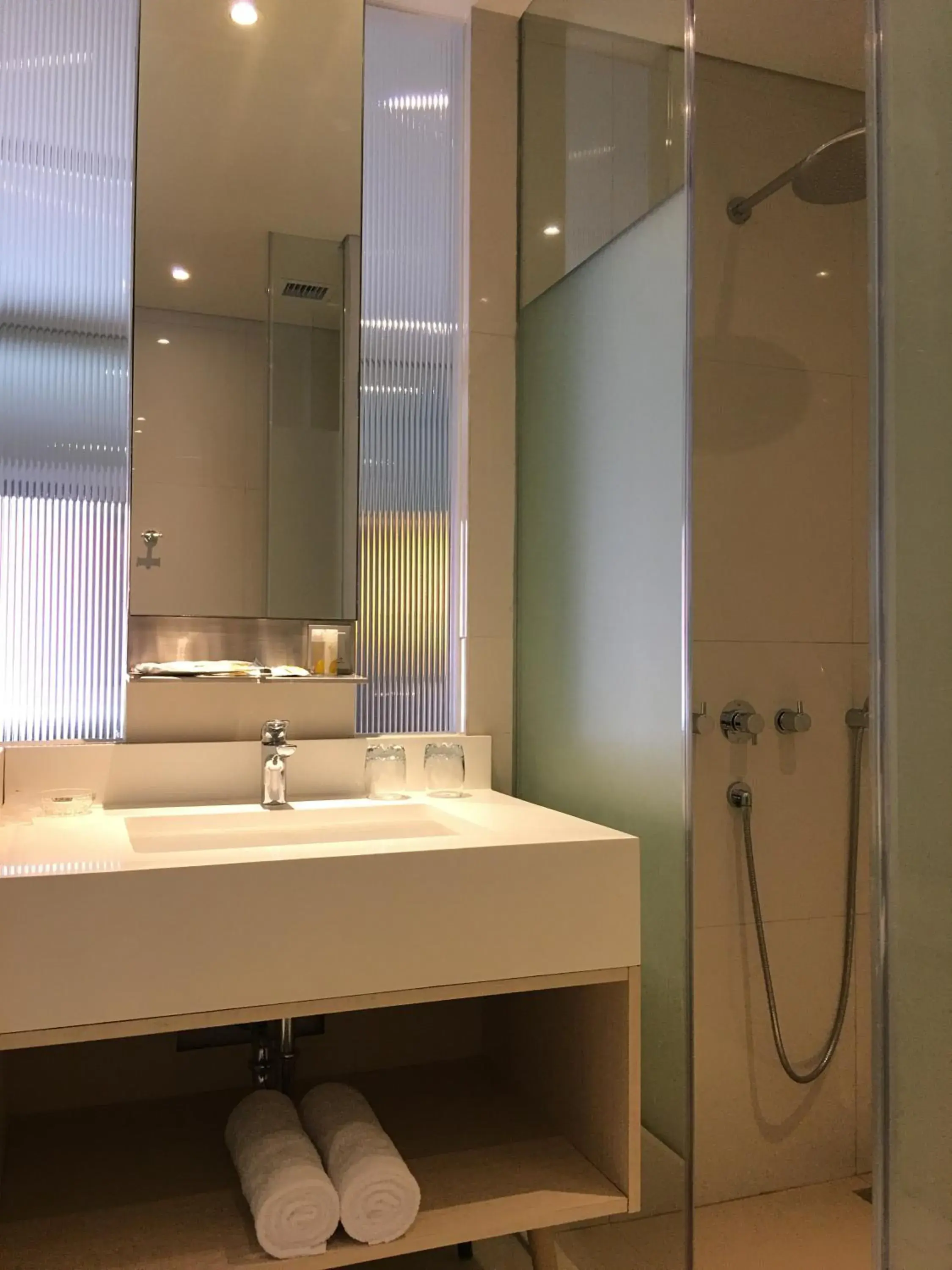 Shower, Bathroom in La Lisa Hotel Surabaya