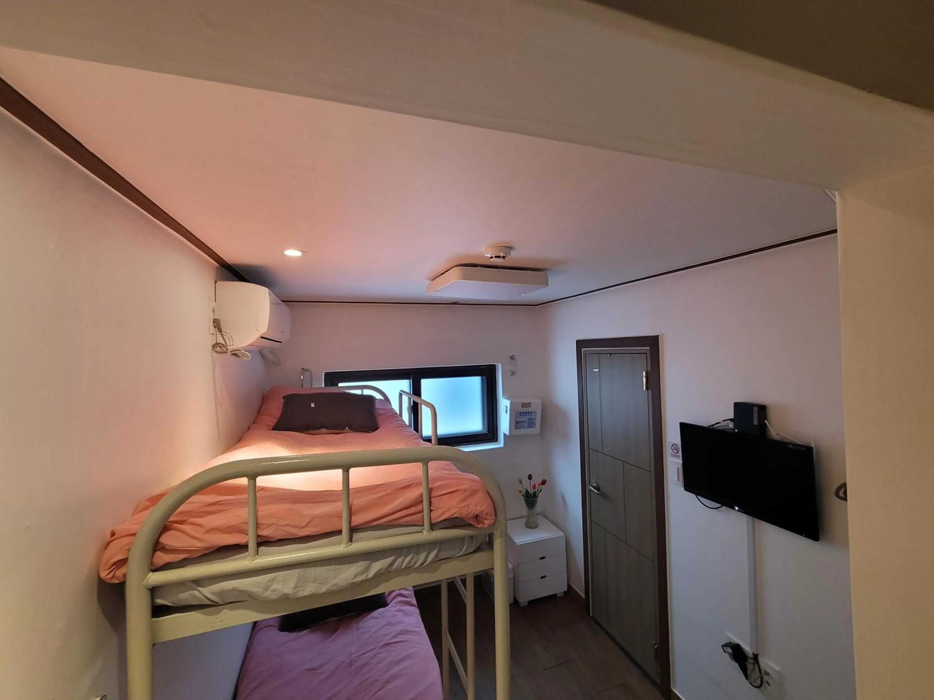 Photo of the whole room, Bed in Olive Hostel MyeongDong