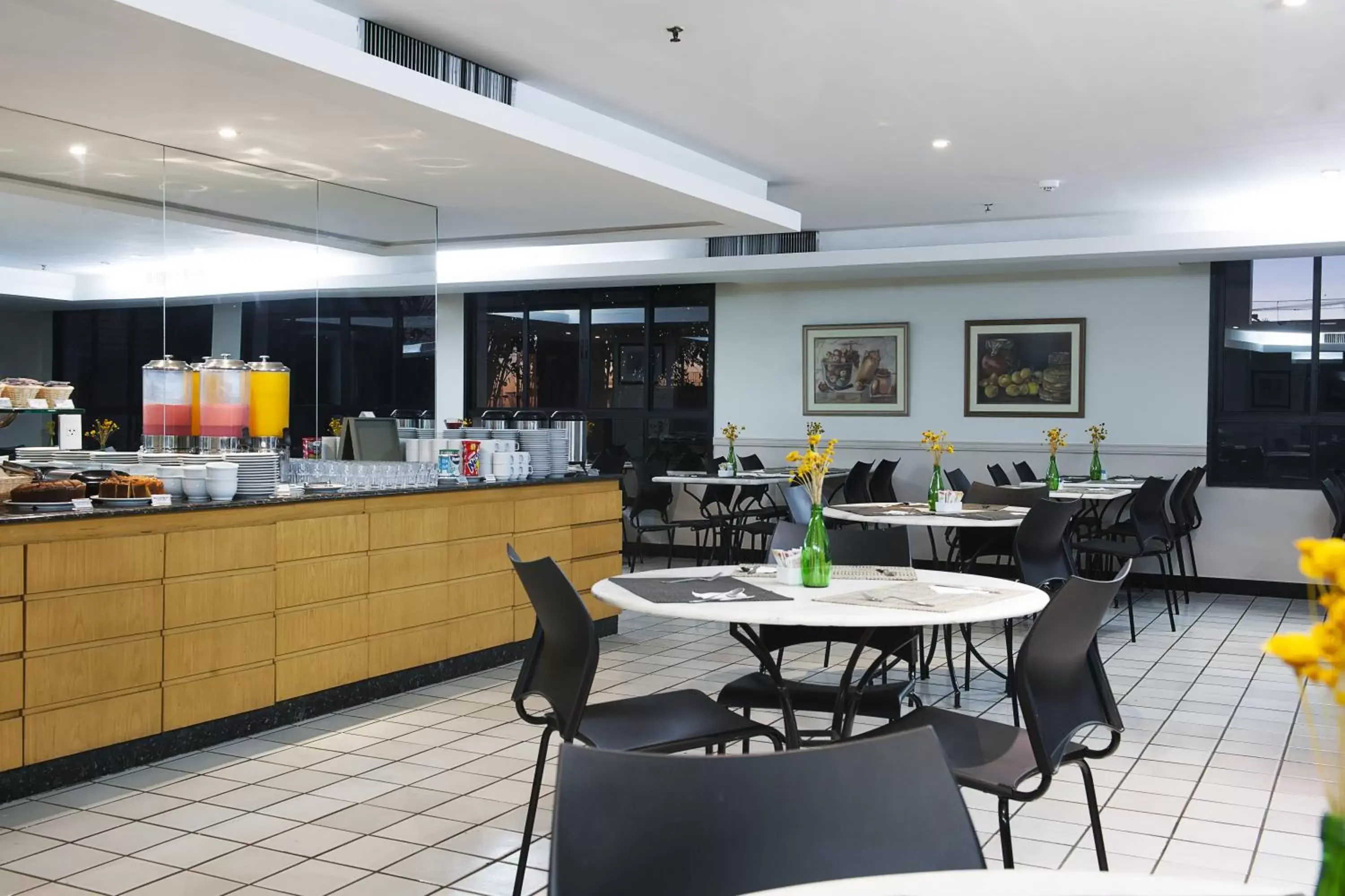 Restaurant/places to eat in Metropolitan Hotel Brasília Restaurant/places to eat in Metropolitan Hotel Brasília