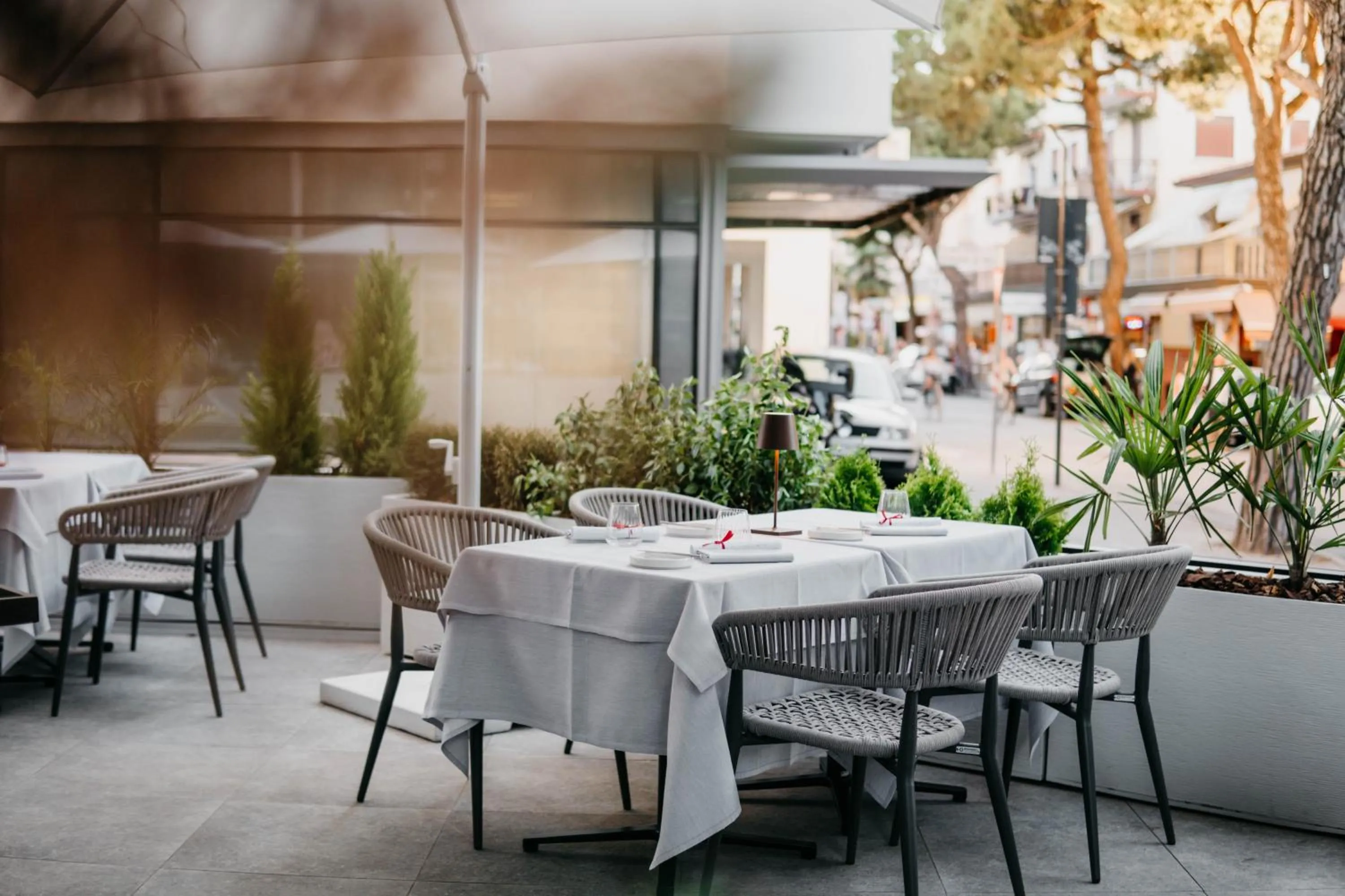 Restaurant/places to eat in J44 Lifestyle Hotel