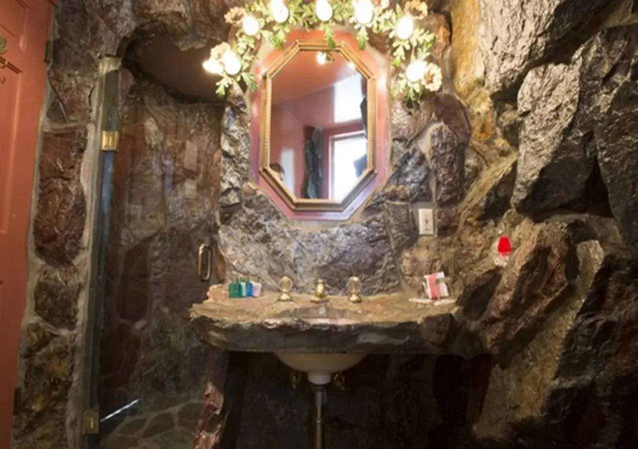 Bathroom in Madonna Inn