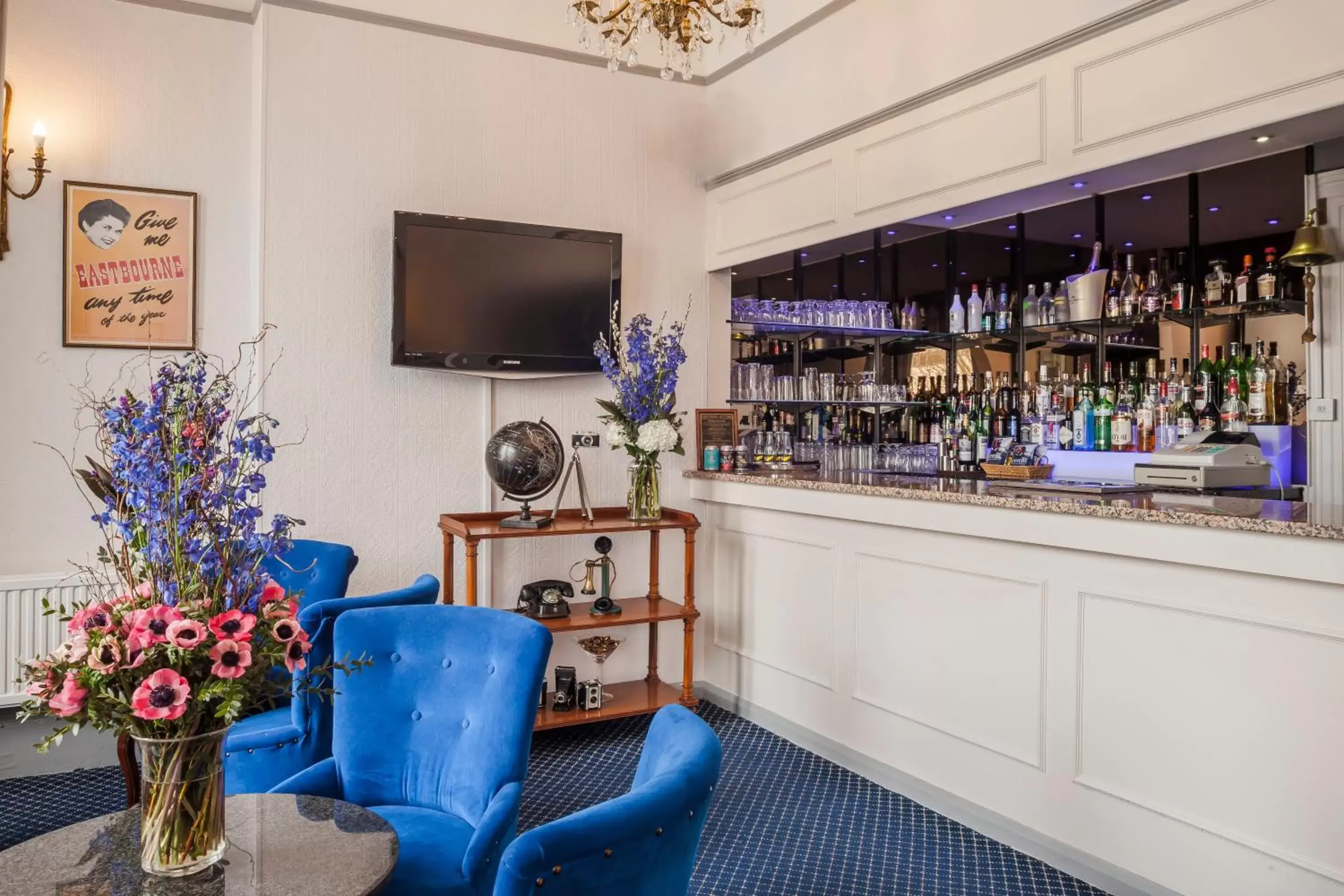 Lounge or bar in Devonshire Park Hotel Lounge or bar in Devonshire Park Hotel