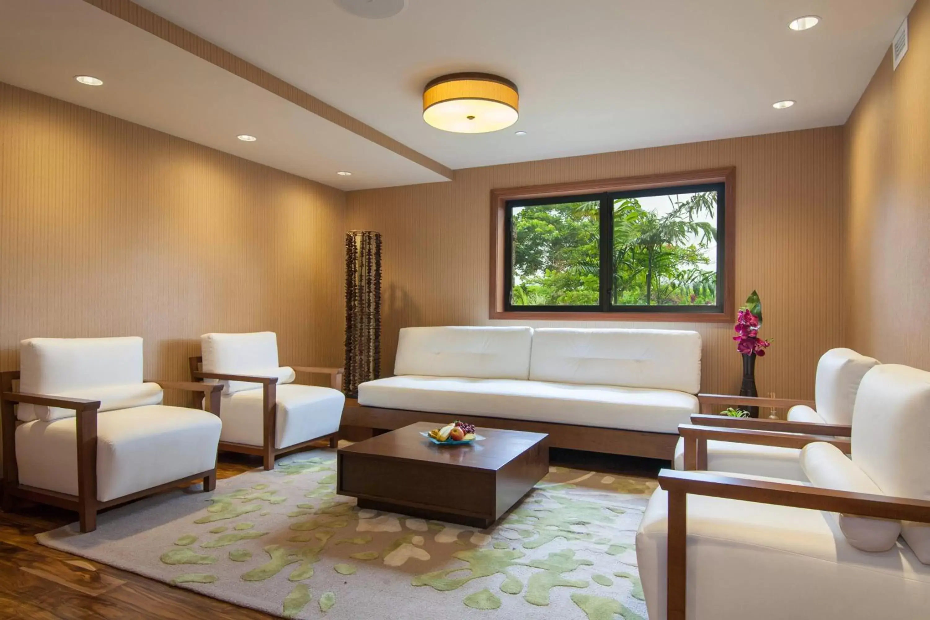 Spa and wellness centre/facilities, Seating Area in Koloa Landing Resort at Po'ipu, Autograph Collection