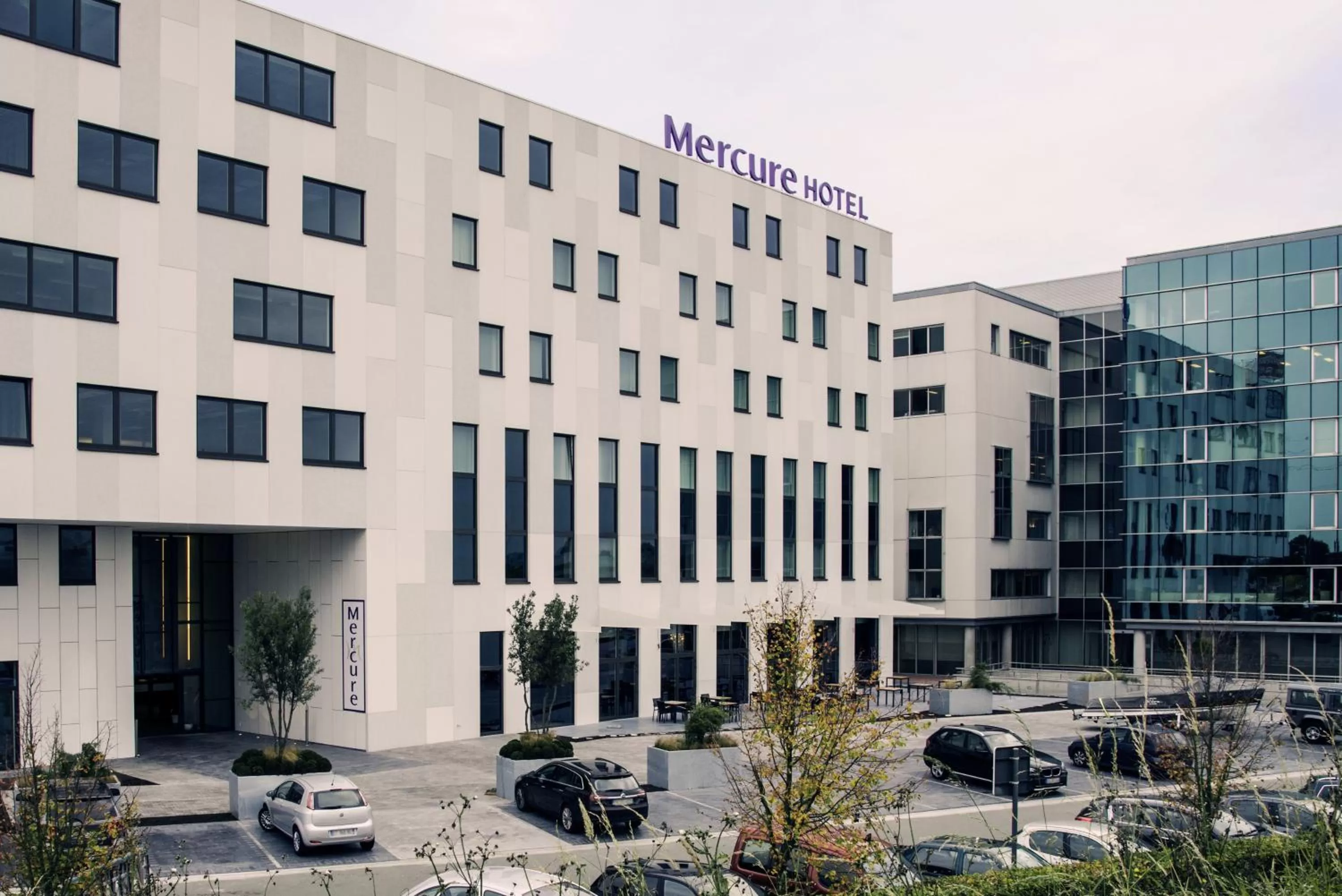 Facade/entrance in Mercure Roeselare