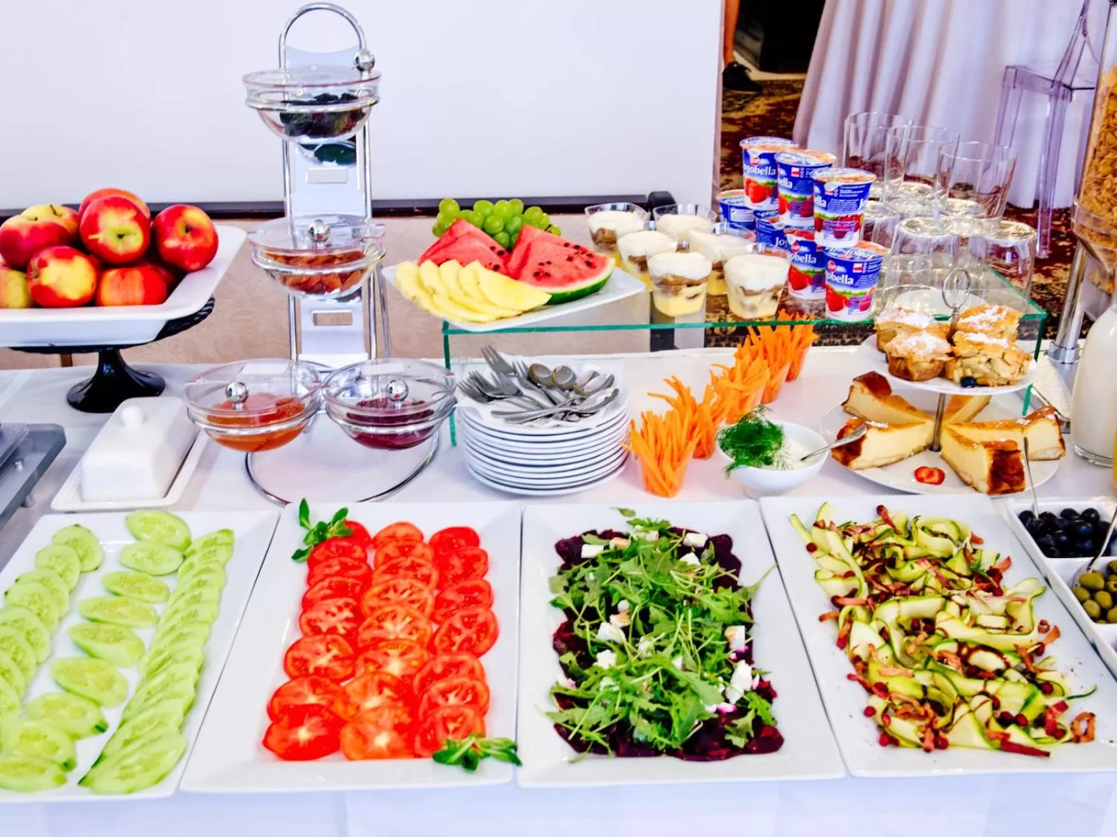 Food and drinks in Hotel Koloseum