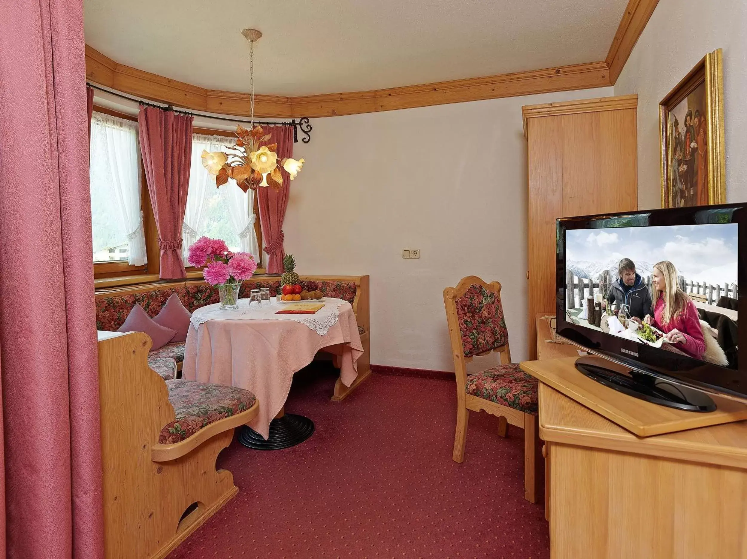 Seating area, TV/Entertainment Center in Hotel Ländenhof Superior