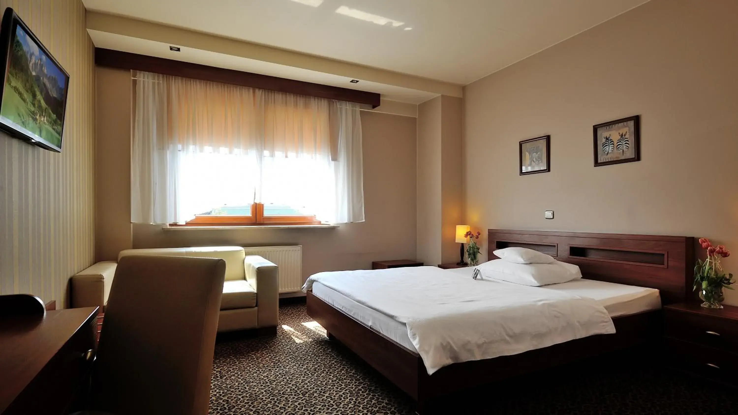 Bed in Hotel Diament Vacanza Katowice - Siemianowice