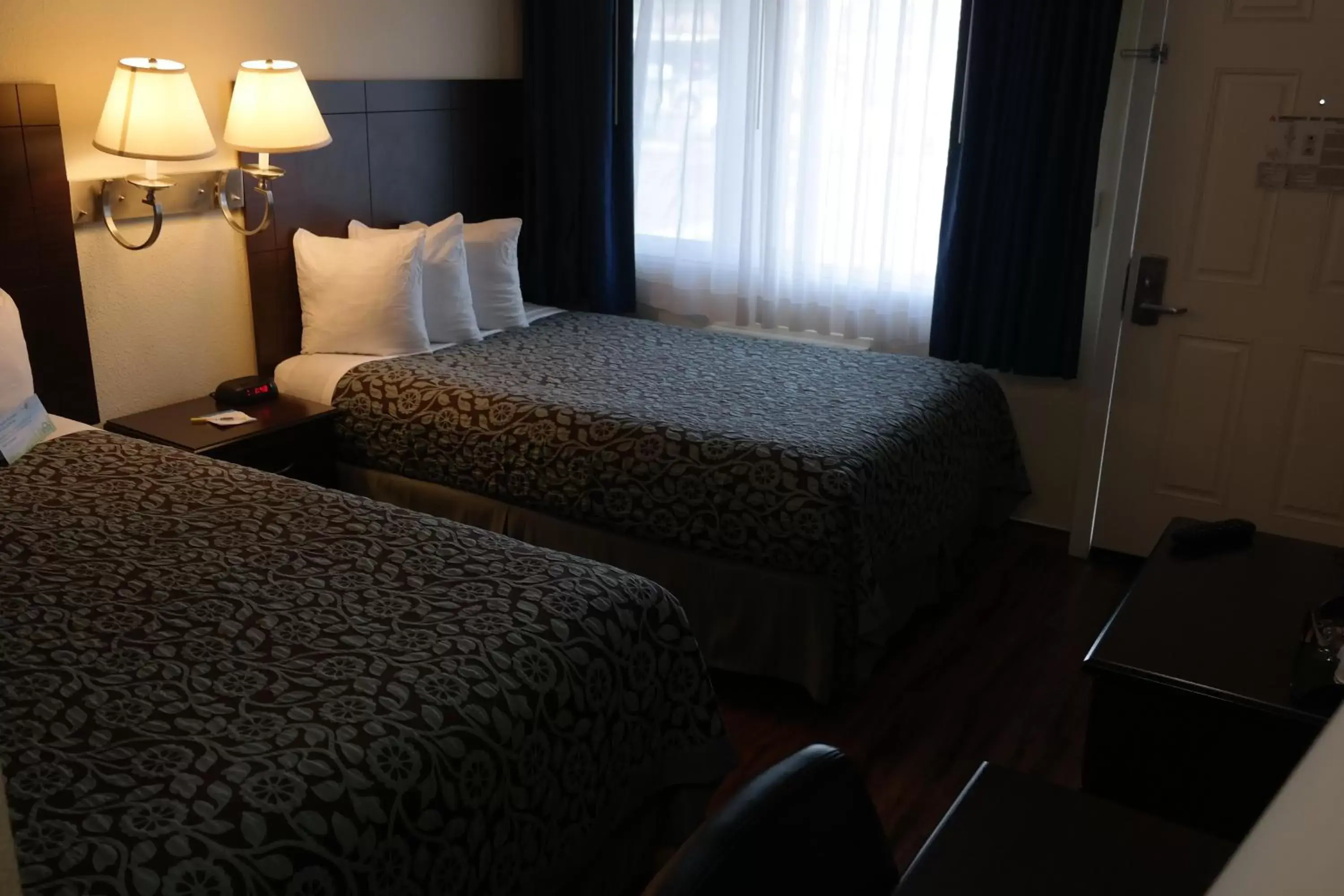 Bed in Days Inn by Wyndham Santa Maria