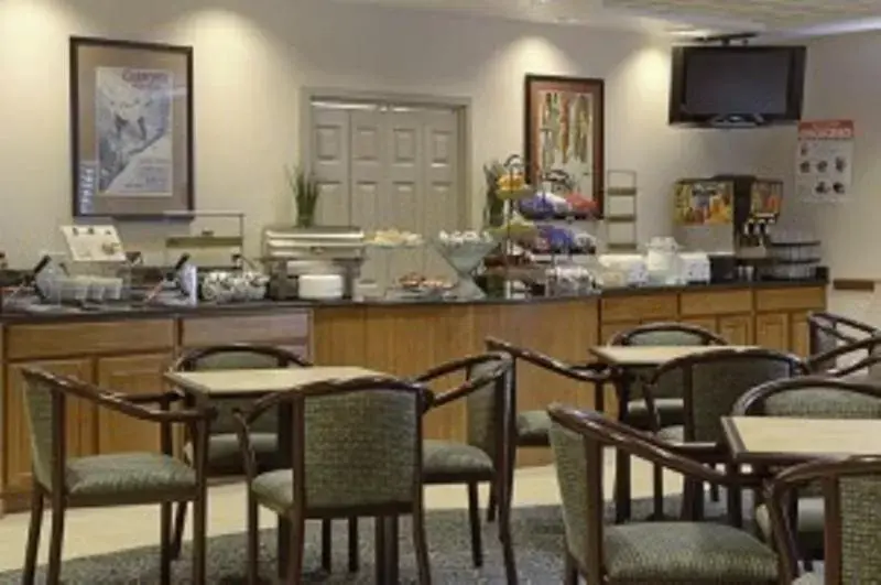 Food and drinks, Restaurant/Places to Eat in Wingate by Wyndham Ellicottville