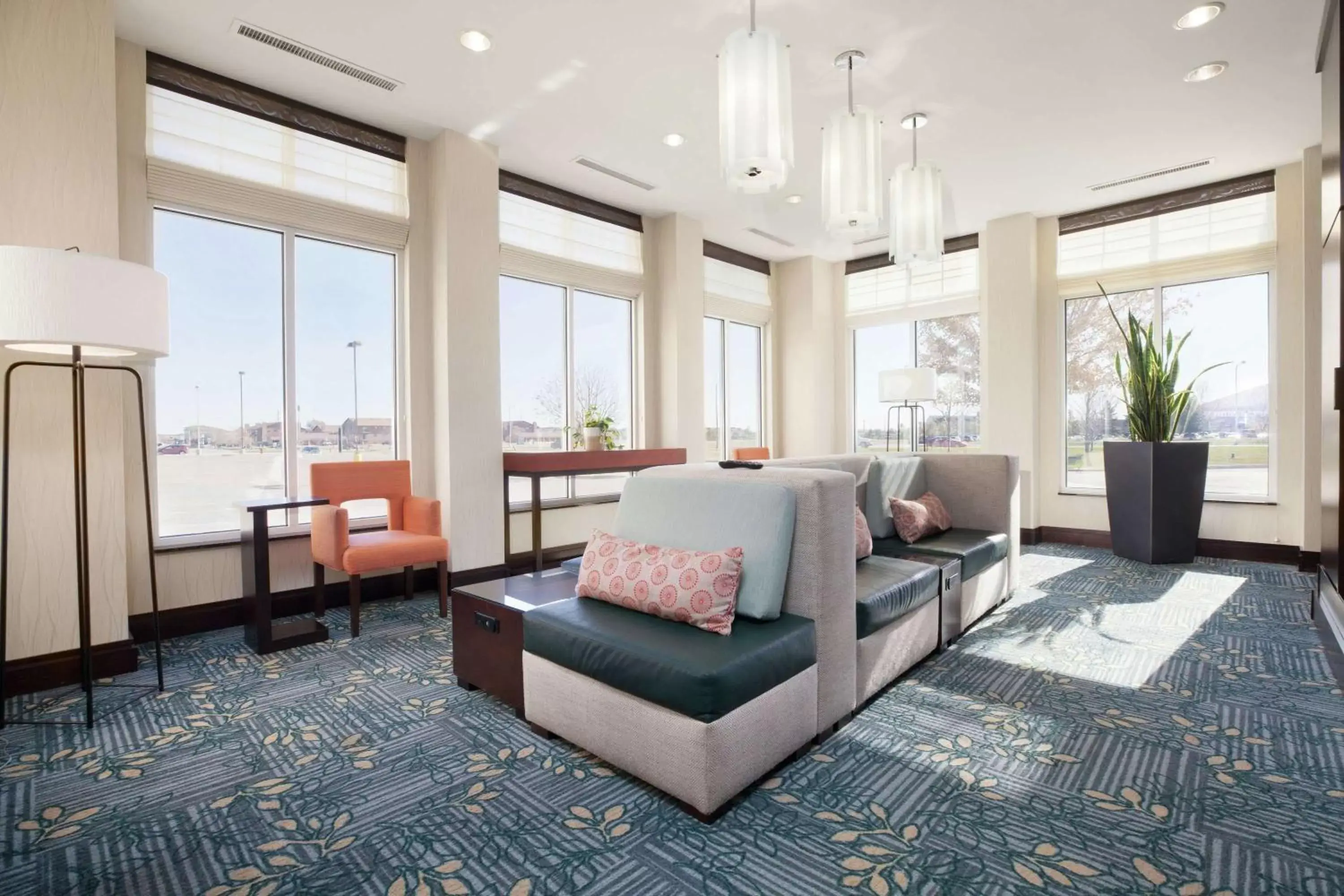 Lobby or reception, Seating Area in Hilton Garden Inn Fargo