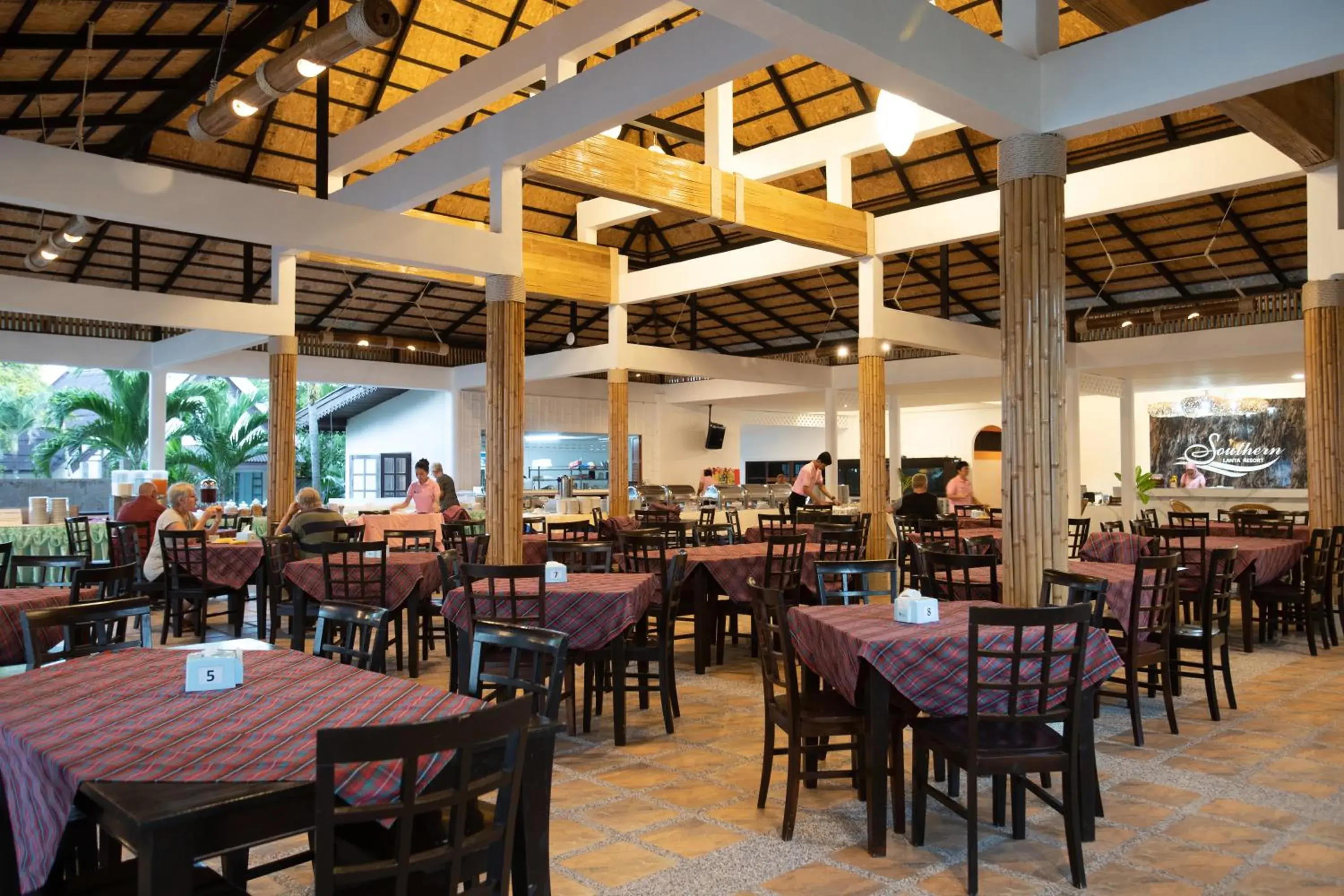 Restaurant/Places to Eat in Southern Lanta Resort - SHA Extra Plus
