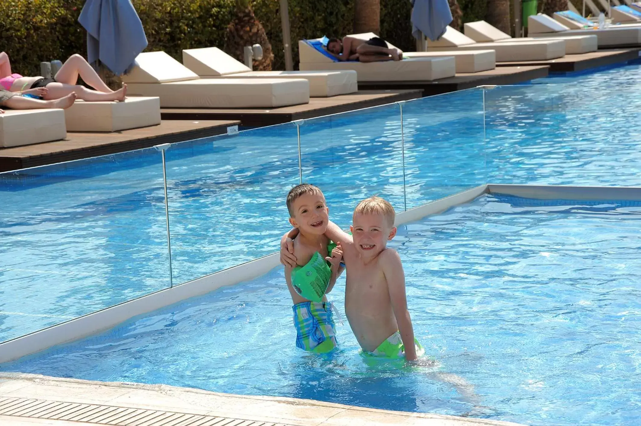 Swimming Pool in Nestor Hotel