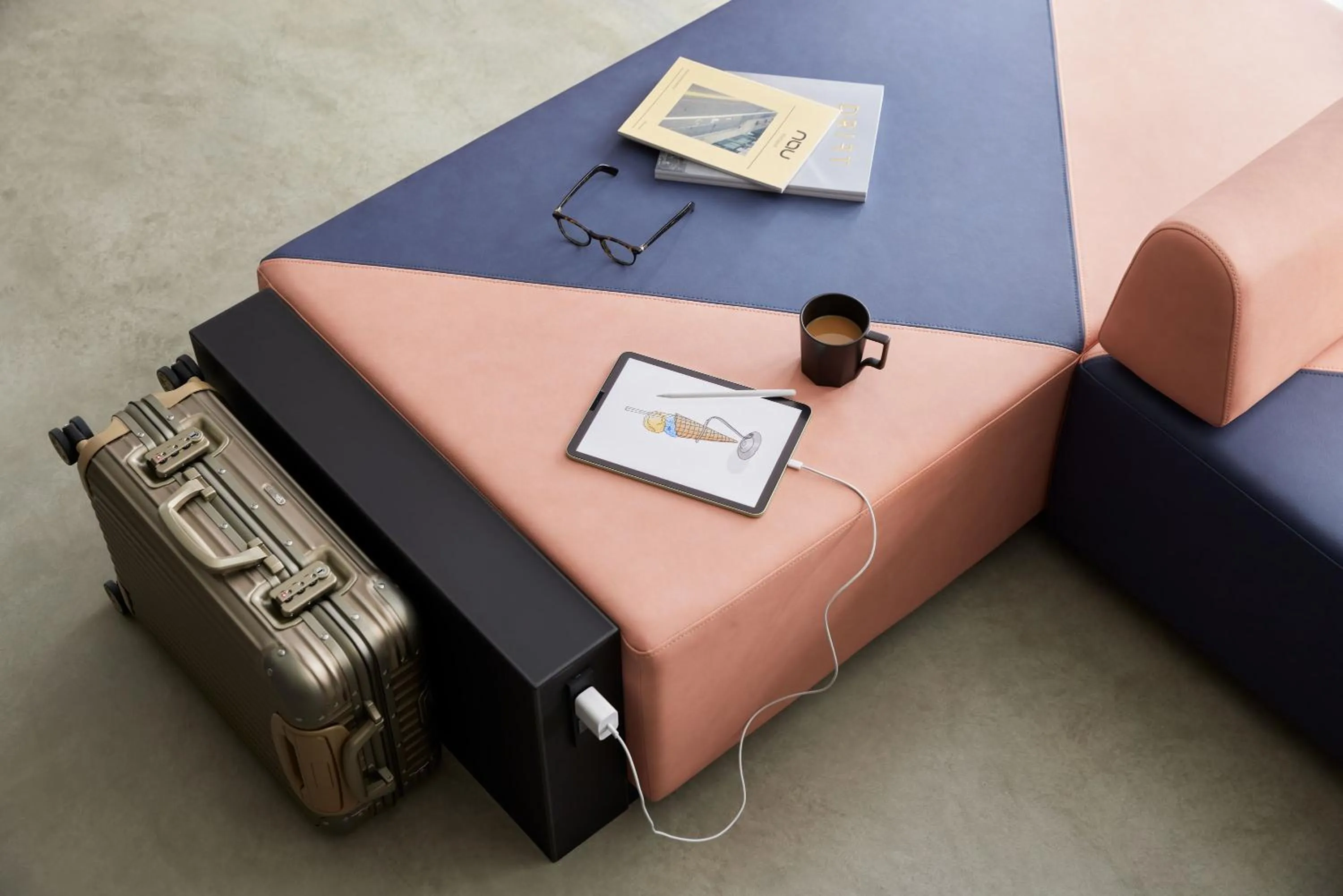 Lobby or reception in the b ginza